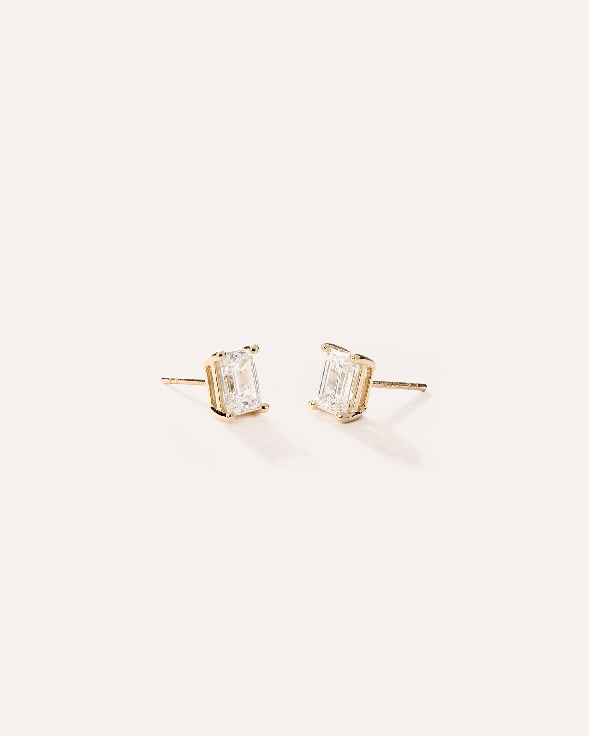 Quince | Women's 14k Gold Lab Grown Diamond Emerald Solitaire Studs Product Image