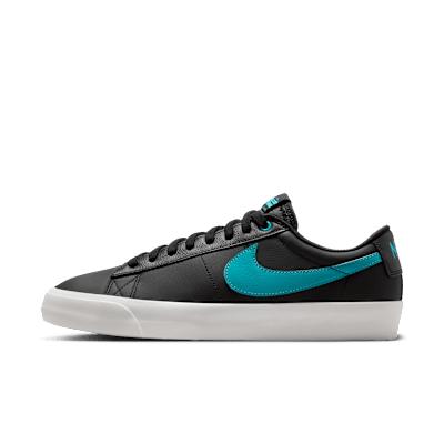 Mens Nike SB Blazer Low Pro GT Shoes | DV1226-001 Product Image