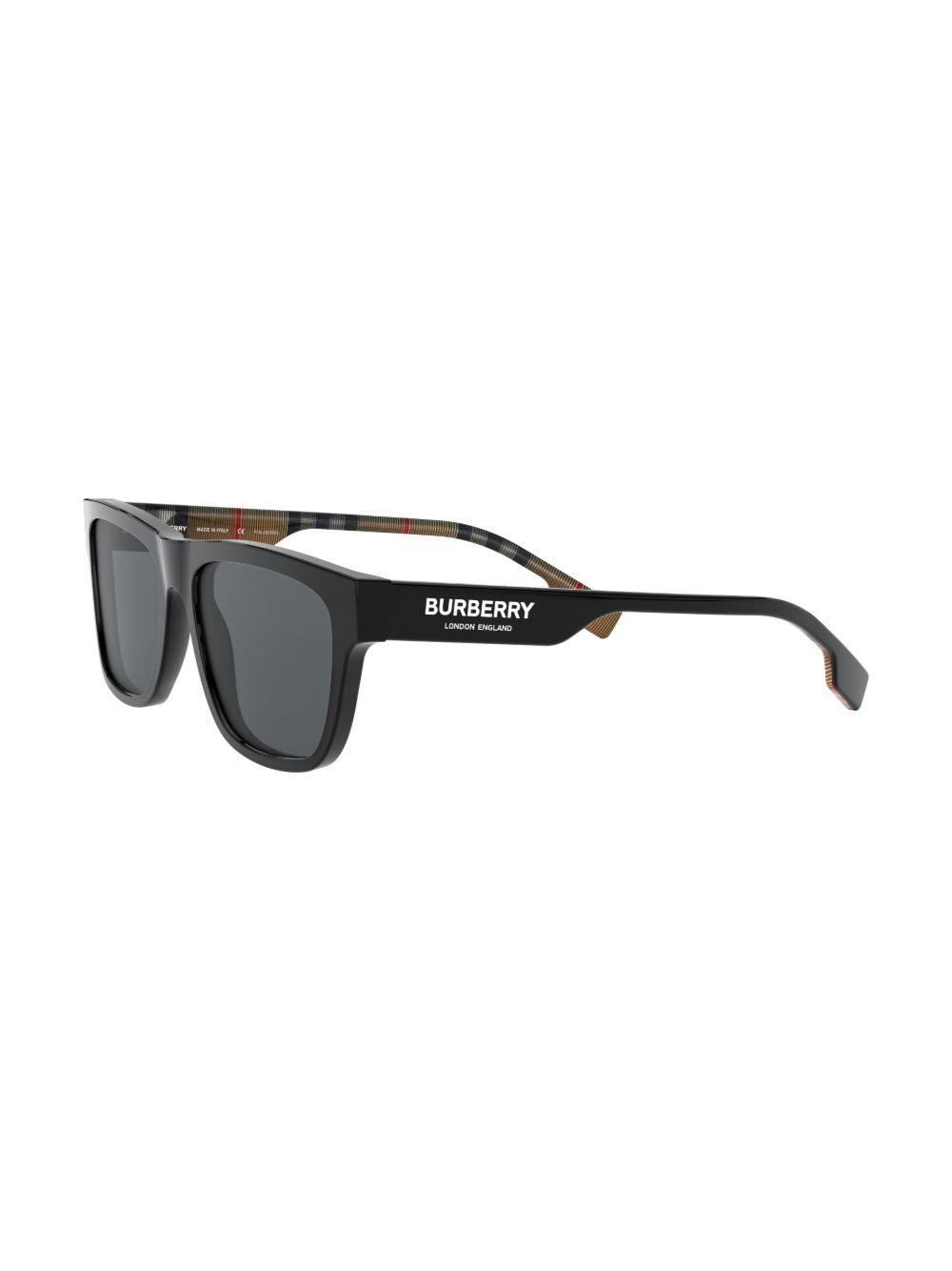 square frame sunglasses Product Image