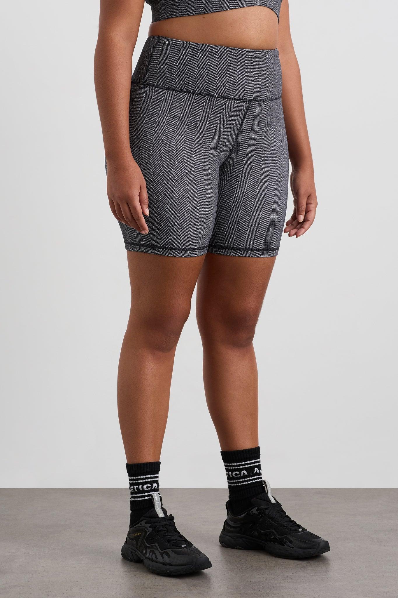 High Rise Bike Shorts 607 Product Image