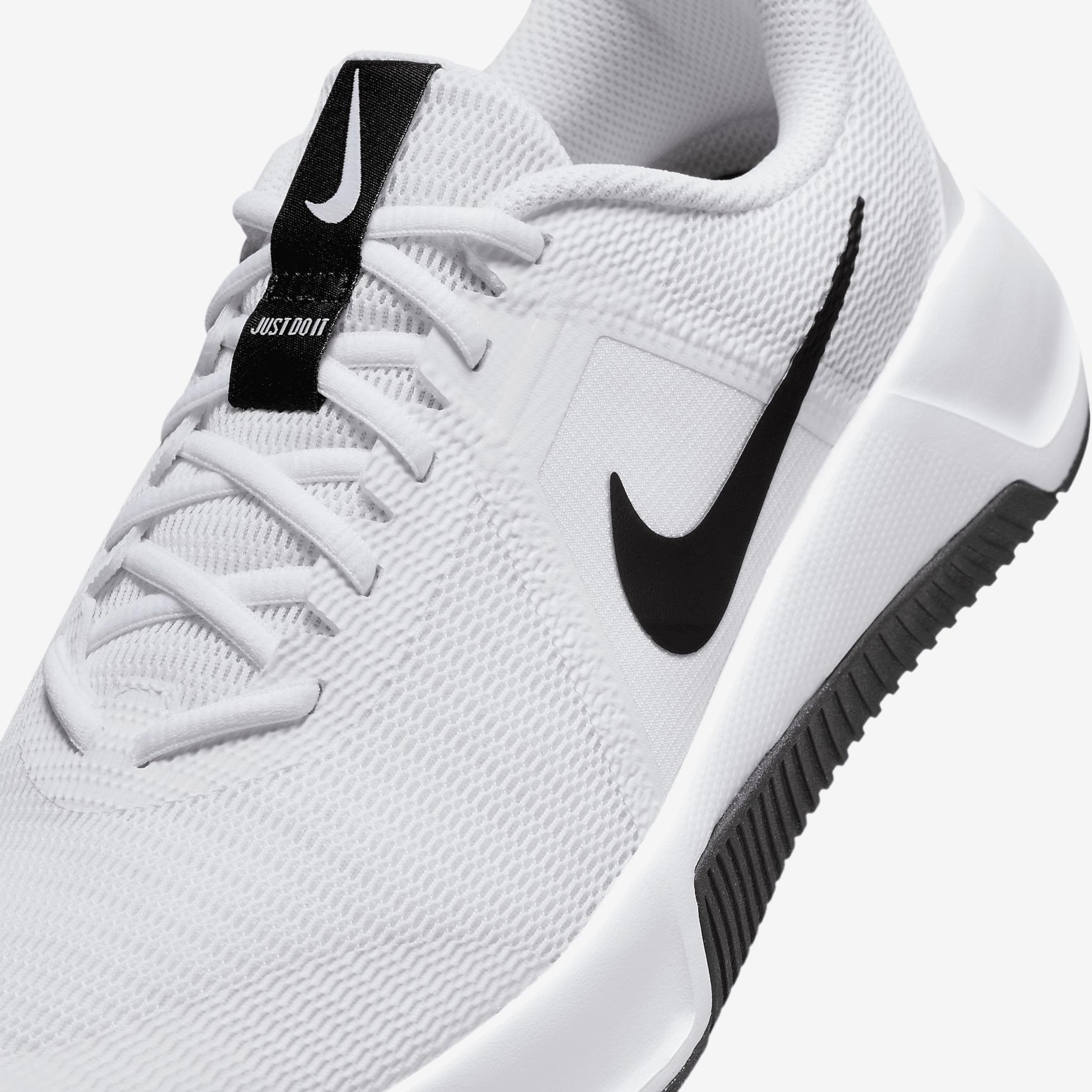 Nike Mens MC Trainer 3 Workout Shoes | FQ1831-100 Product Image