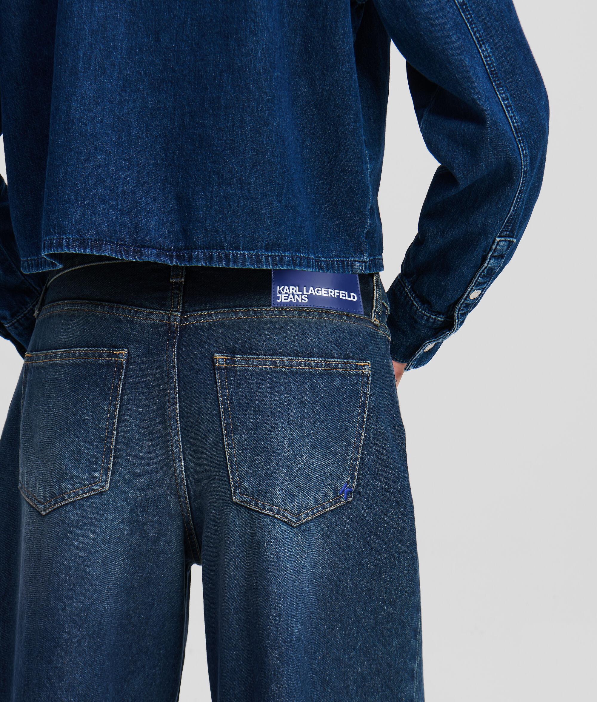 LOW-RISE WIDE-LEG JEANS Product Image