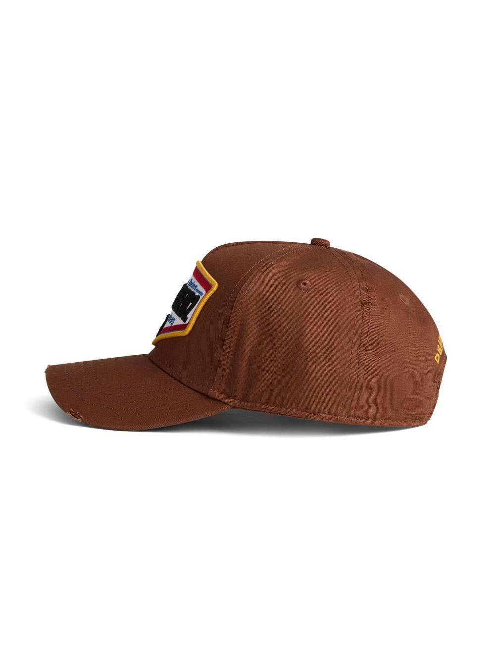 logo-patch baseball hat Product Image