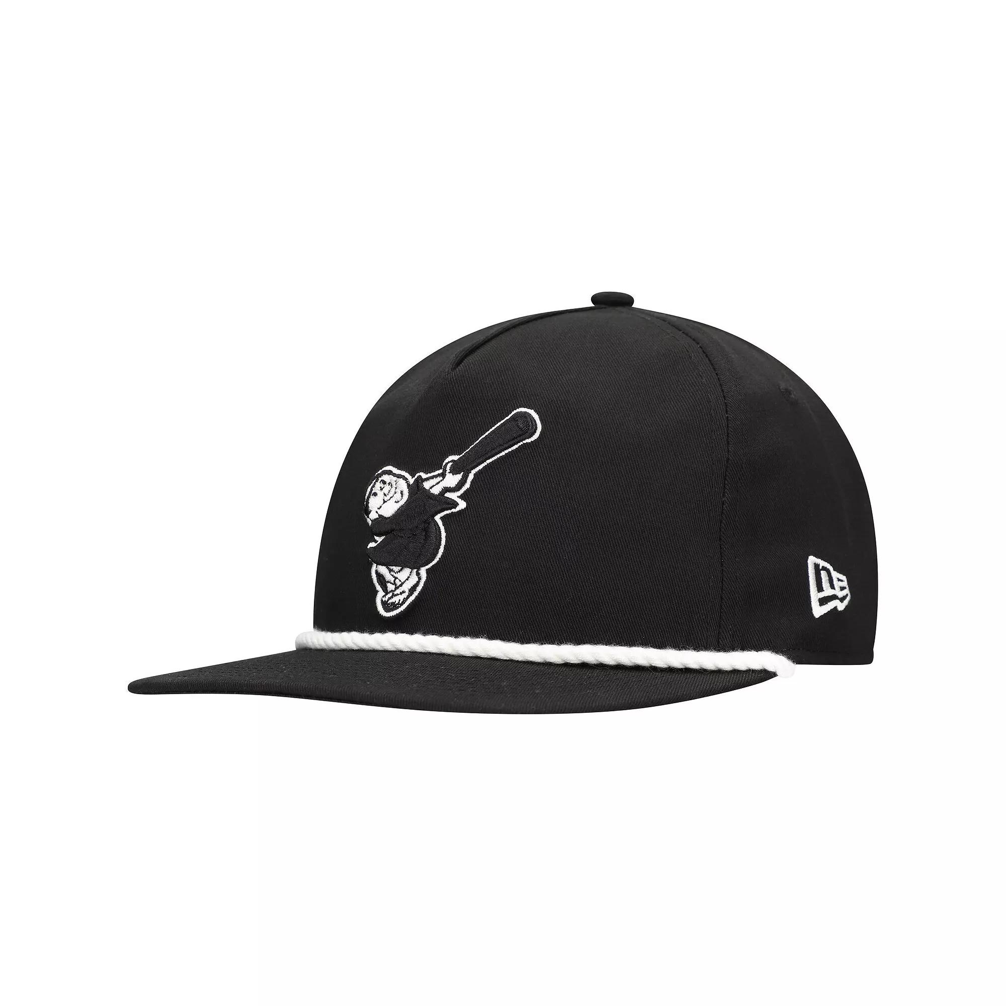 Men's New Era Black San Diego Padres Golfer Snapback Hat Product Image