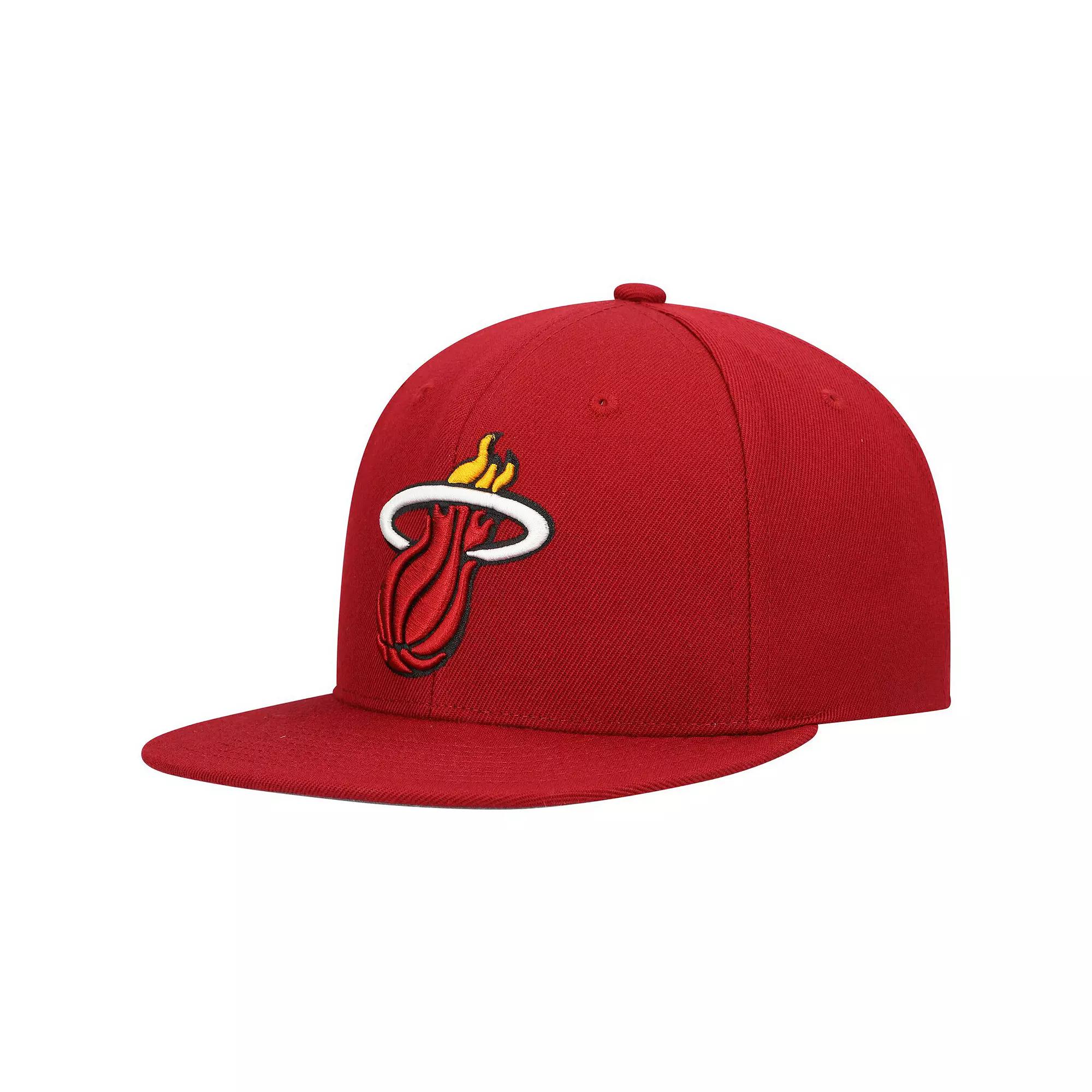 Men's Mitchell & Ness Red Chicago Bulls Ground 2.0 Snapback Hat Product Image