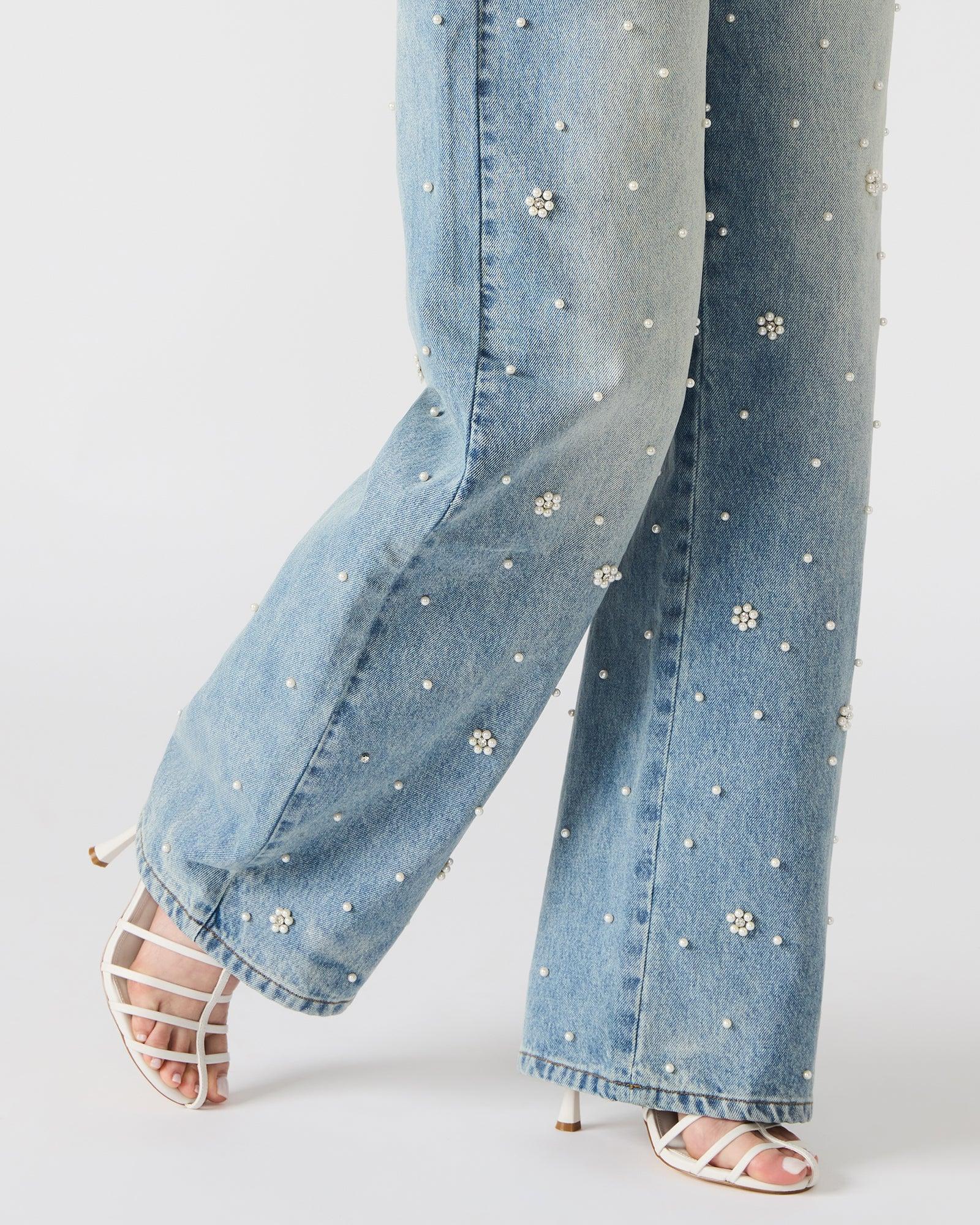 PERLEI JEAN Female Product Image