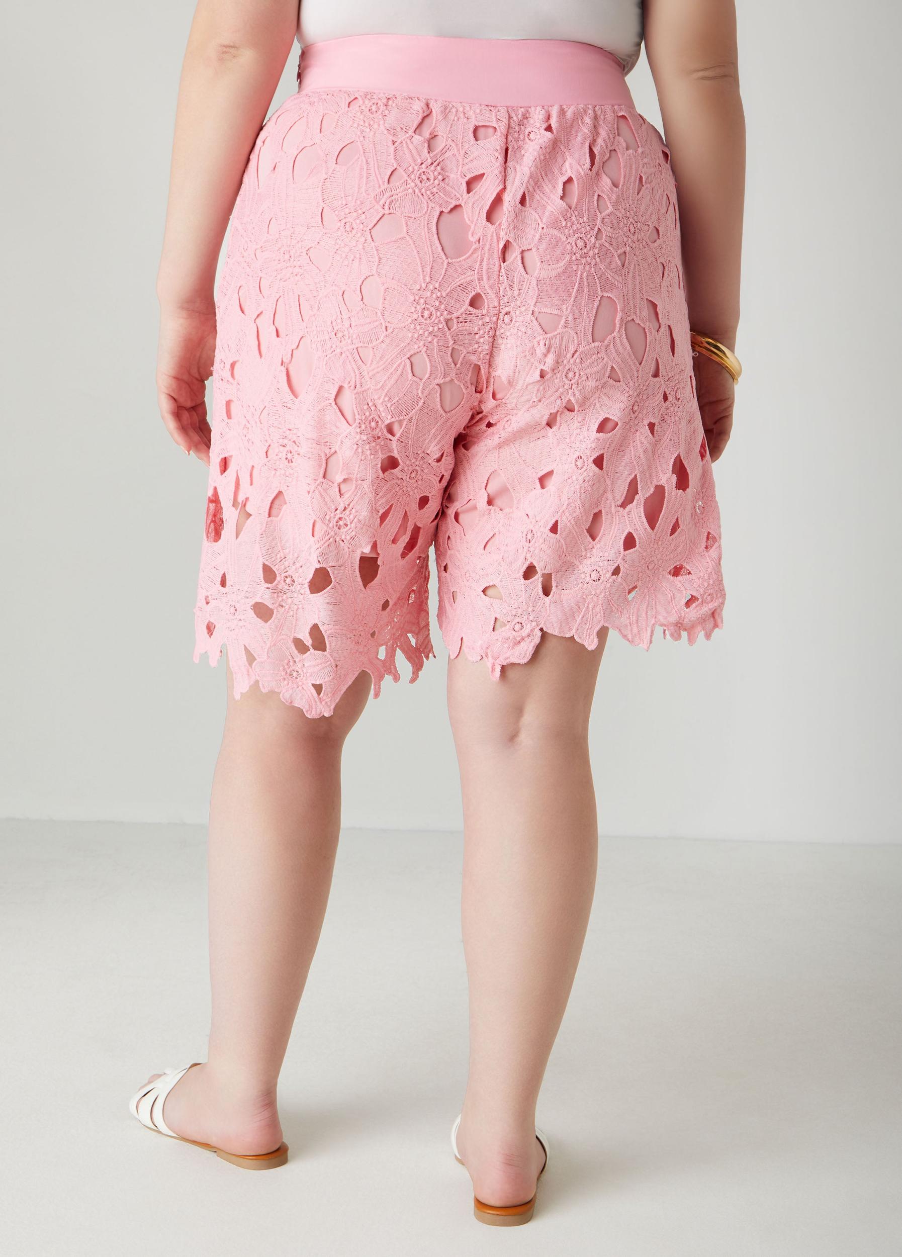 Belted Floral Lace Shorts Product Image