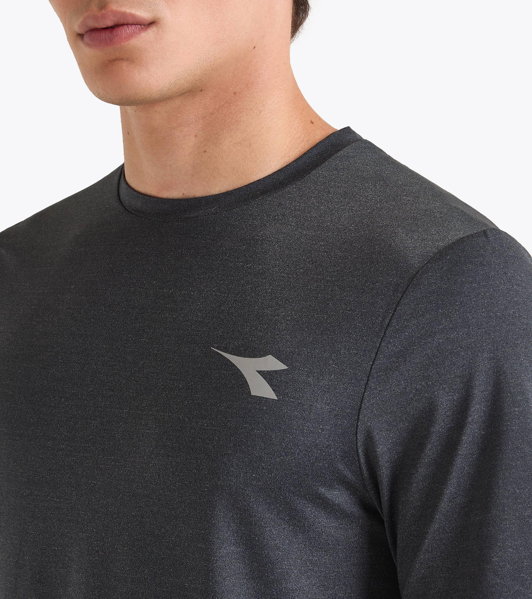 SS T-SHIRT TECH RUN CREW Product Image