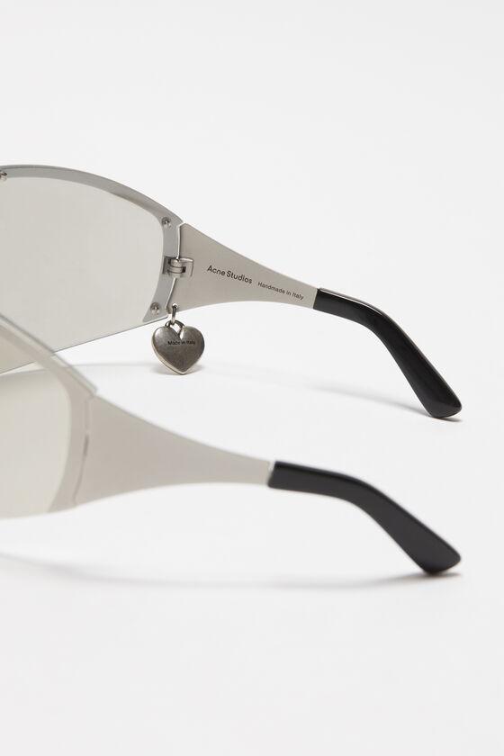 Metal frame sunglasses Product Image