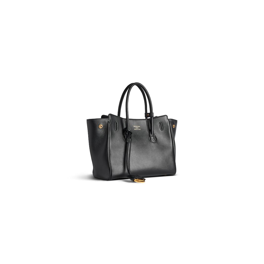 Women's Hampton Carry All Bag Mini in Black Product Image