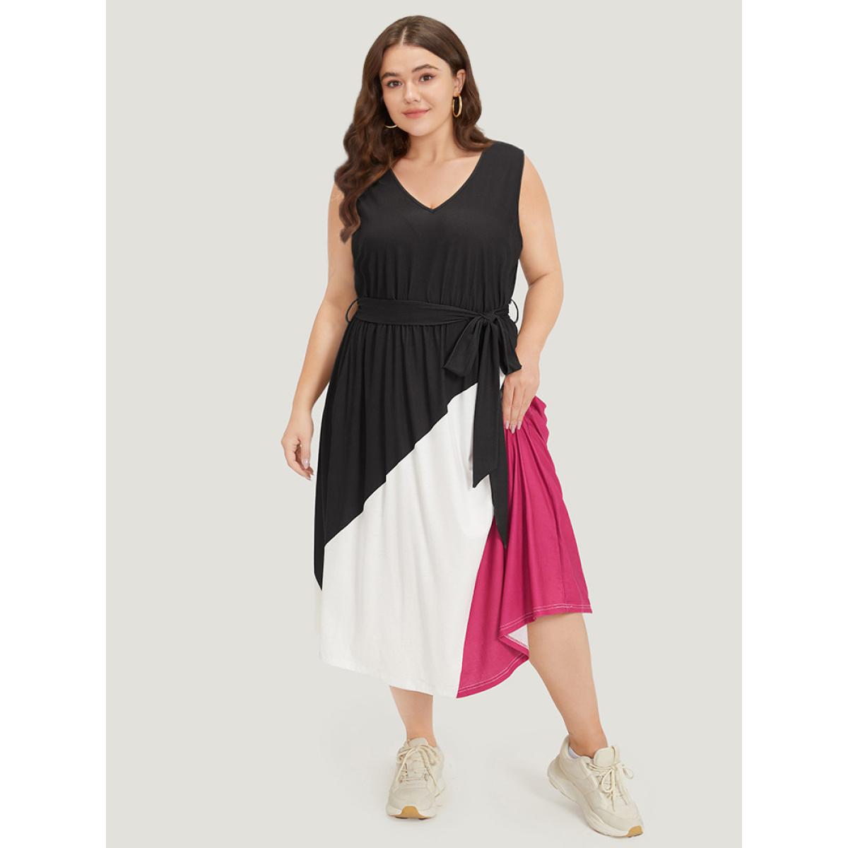 Plus Size Colorblock Contrast Pocket Belted Tank Dress Black Women Casual Plain V-neck Sleeveless Curvy Midi Dress BloomChic 30/6X Product Image