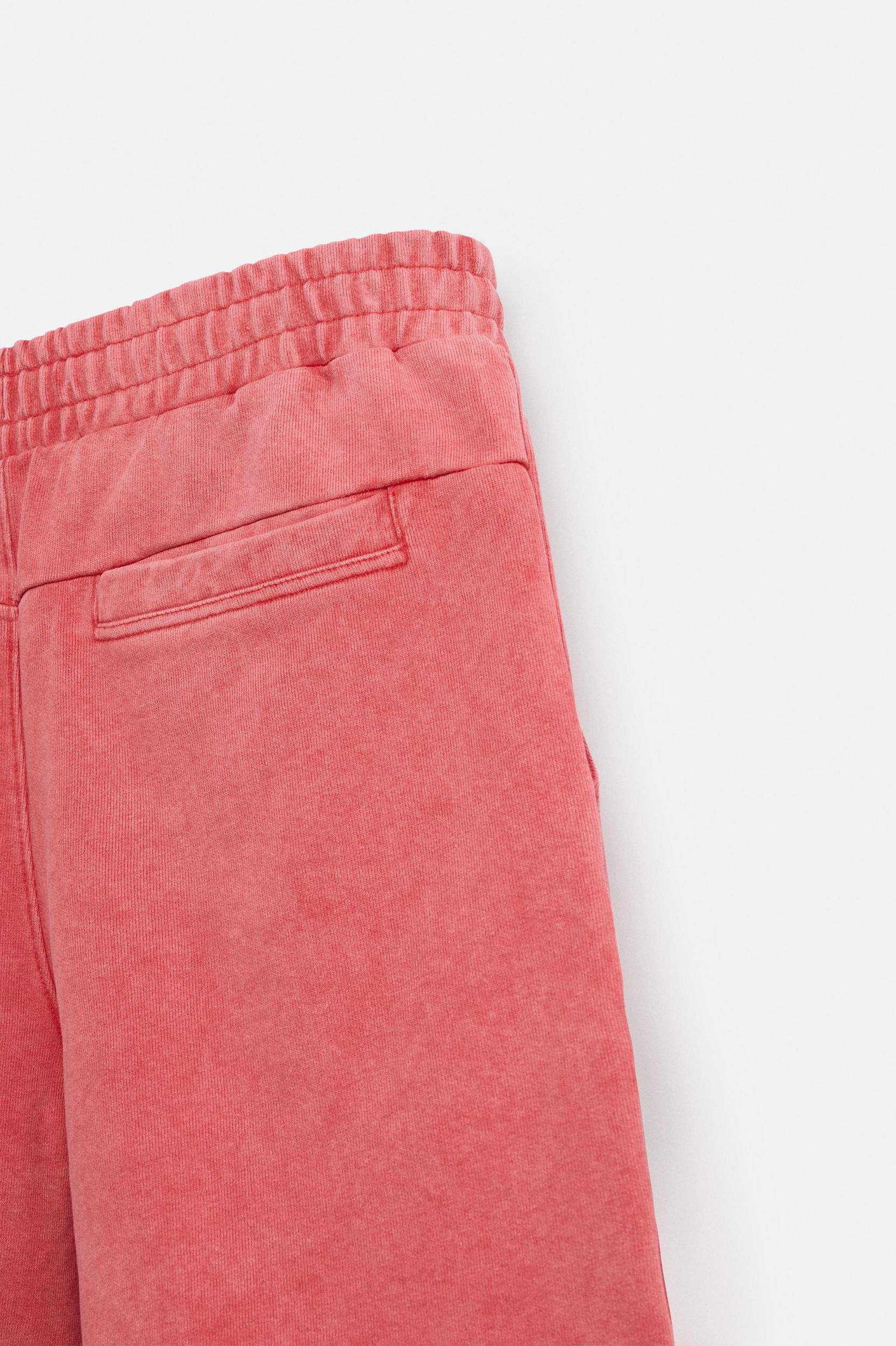 RELAXED FIT JOGGER SHORTS Product Image