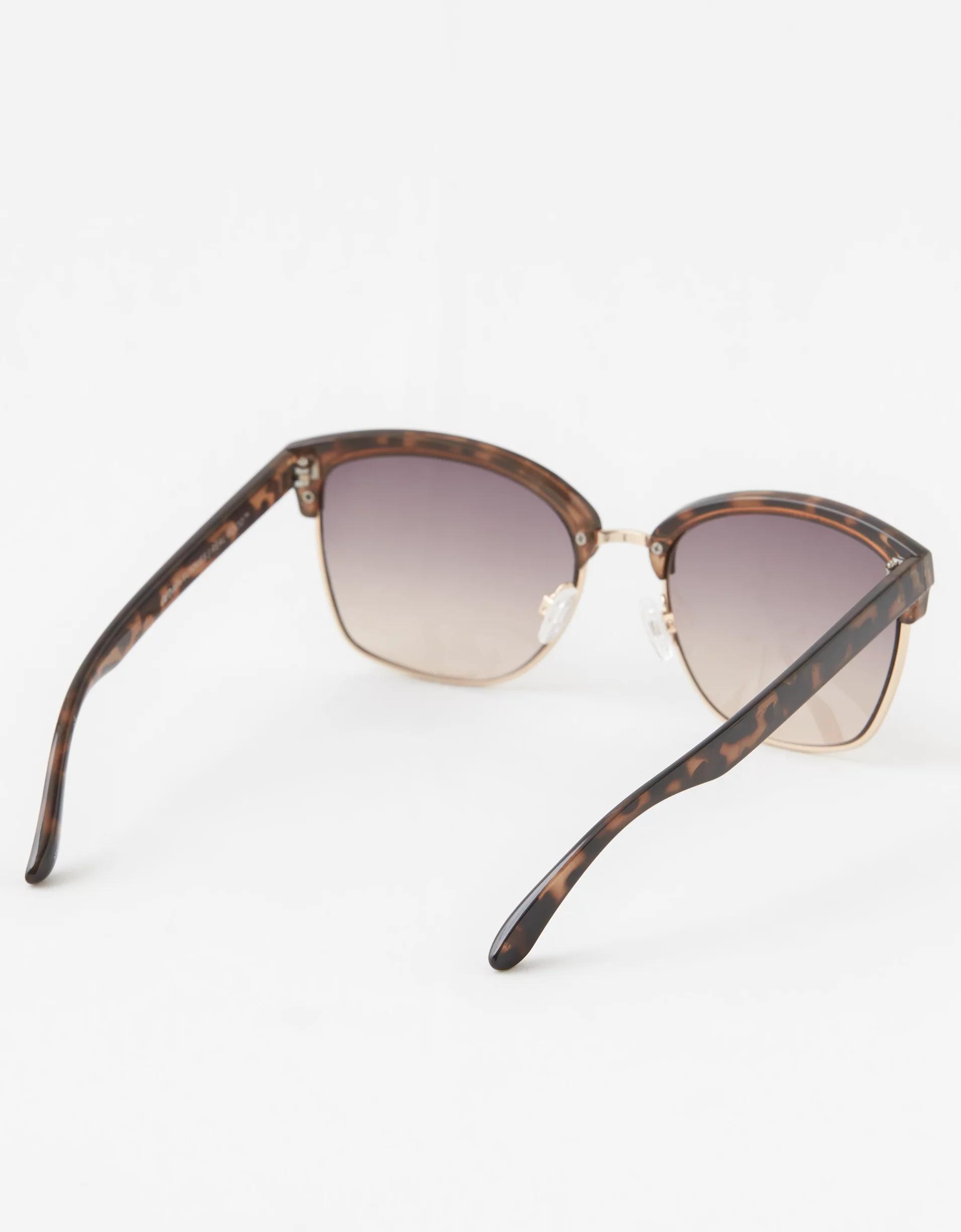 Aerie Squared Away Sunglasses Product Image