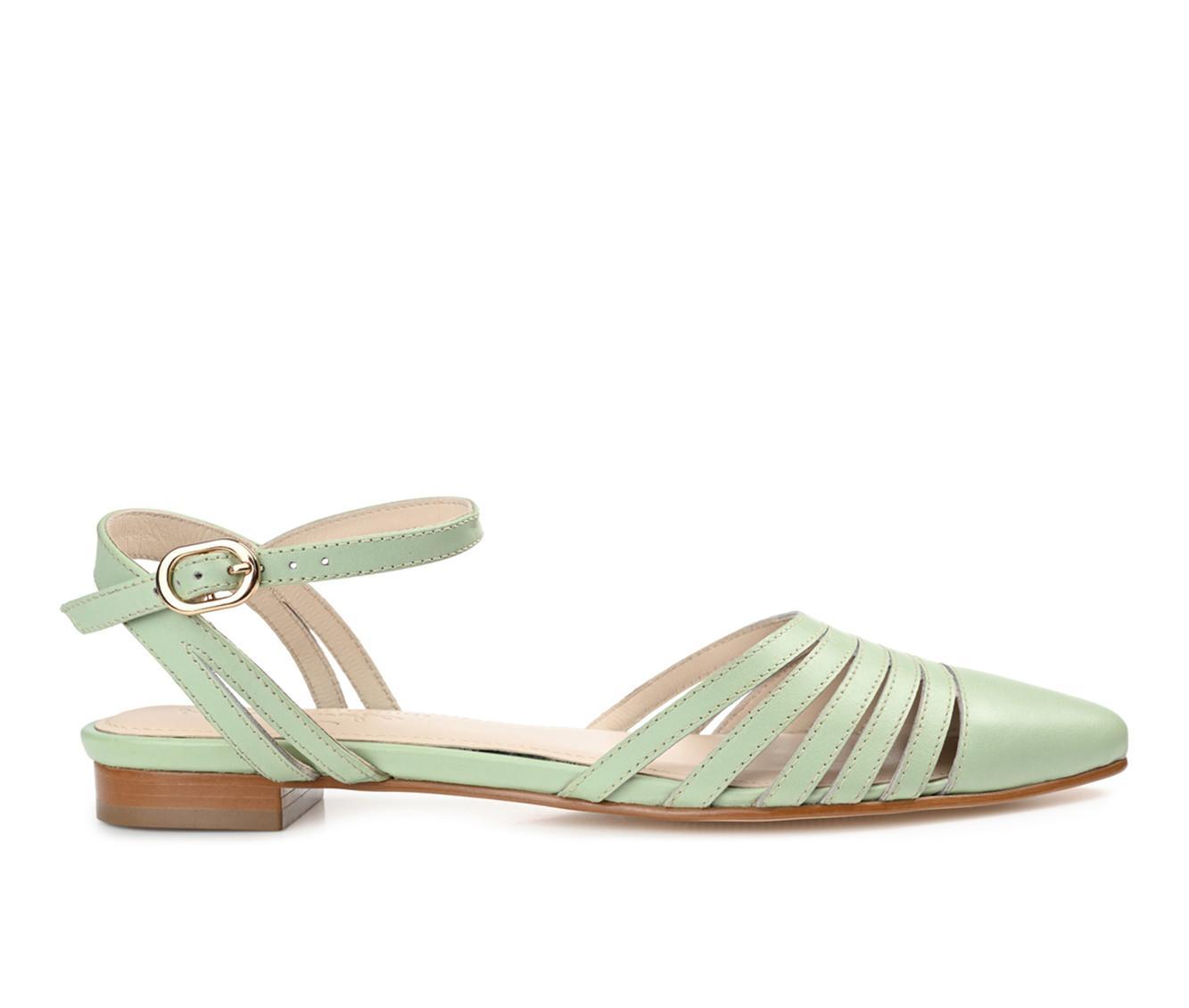 Women's Journee Signature Dexie Flats Product Image