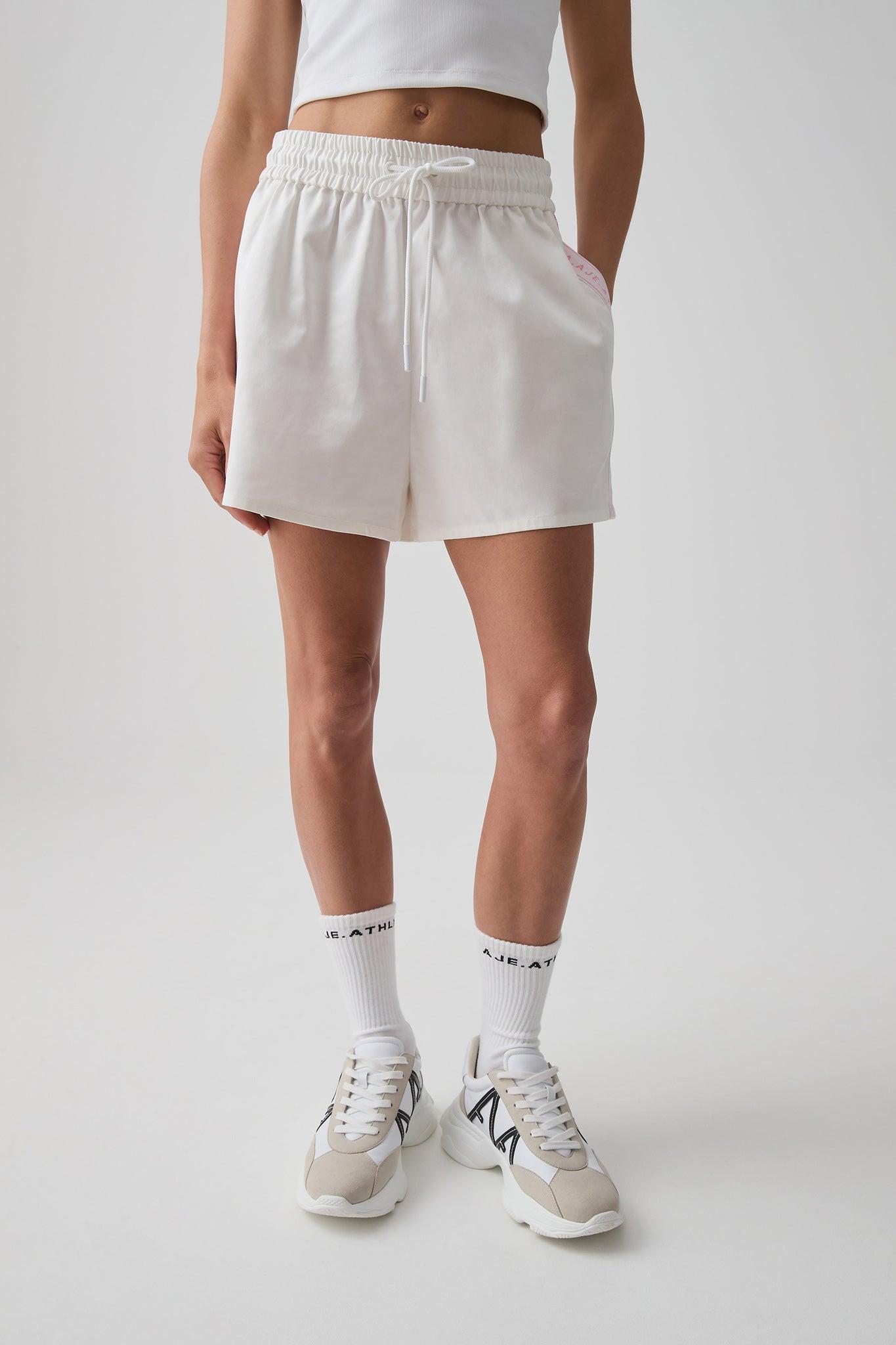 Relaxed Logo Tape Short 603 Product Image