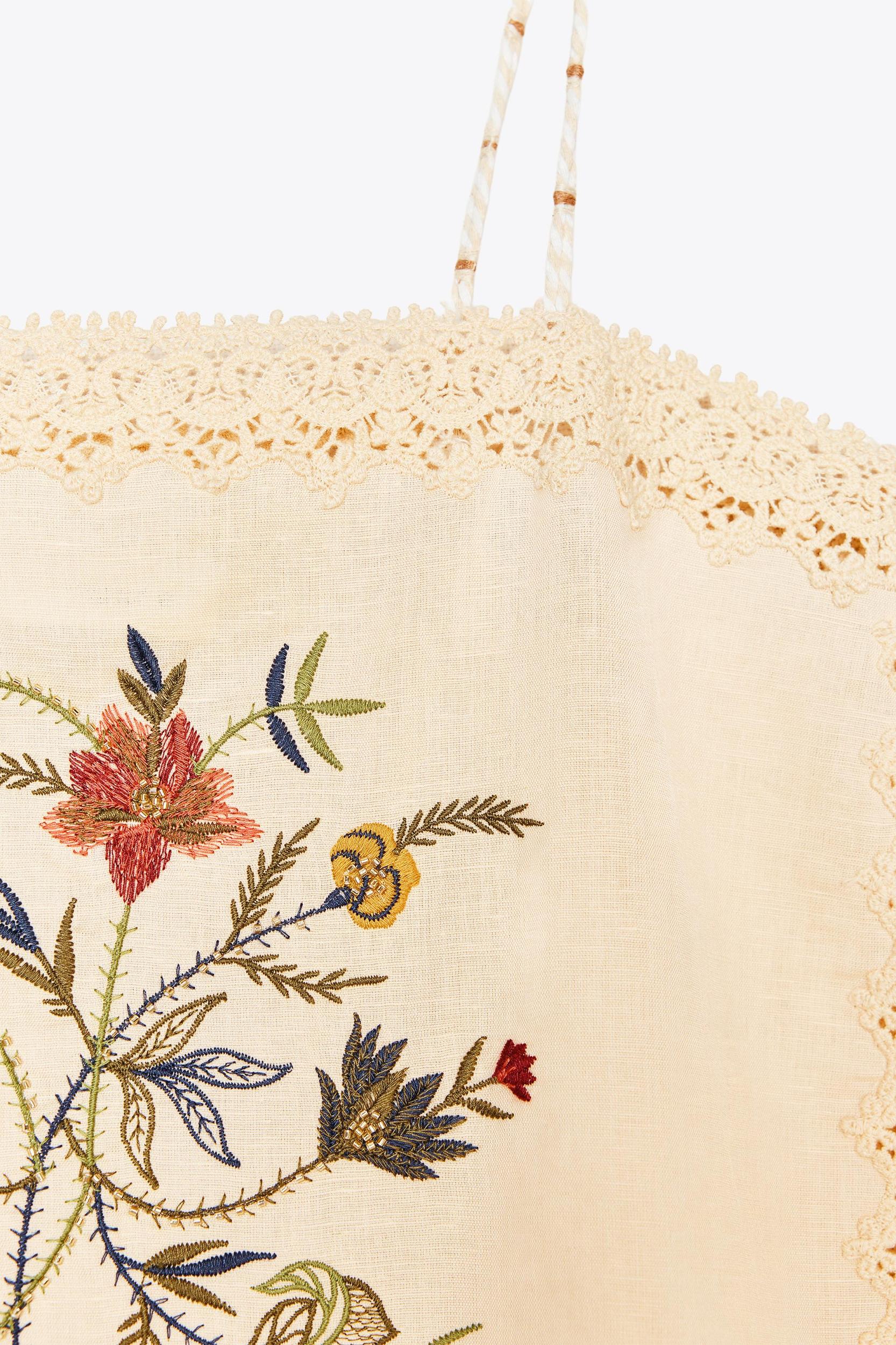 ZW COLLECTION EMBROIDERED TOP Product Image