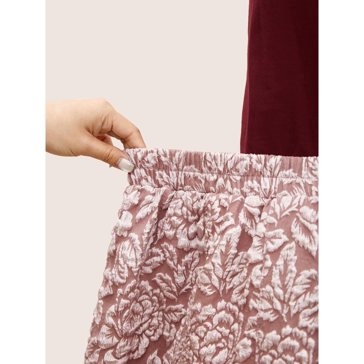 Plus Size Floral Plisse Pocket Plicated Detail Jacquard Skirt Women DustyPink Elegant Non No stretch Slanted pocket Everyday Skirts BloomChic 28/5X Product Image