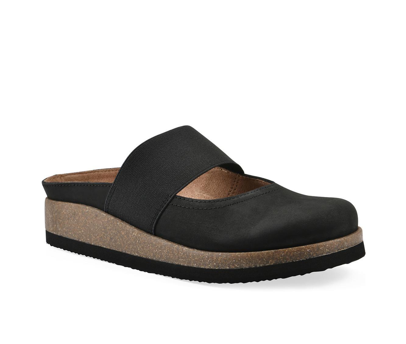 Women's White Mountain Bassi Clogs Product Image