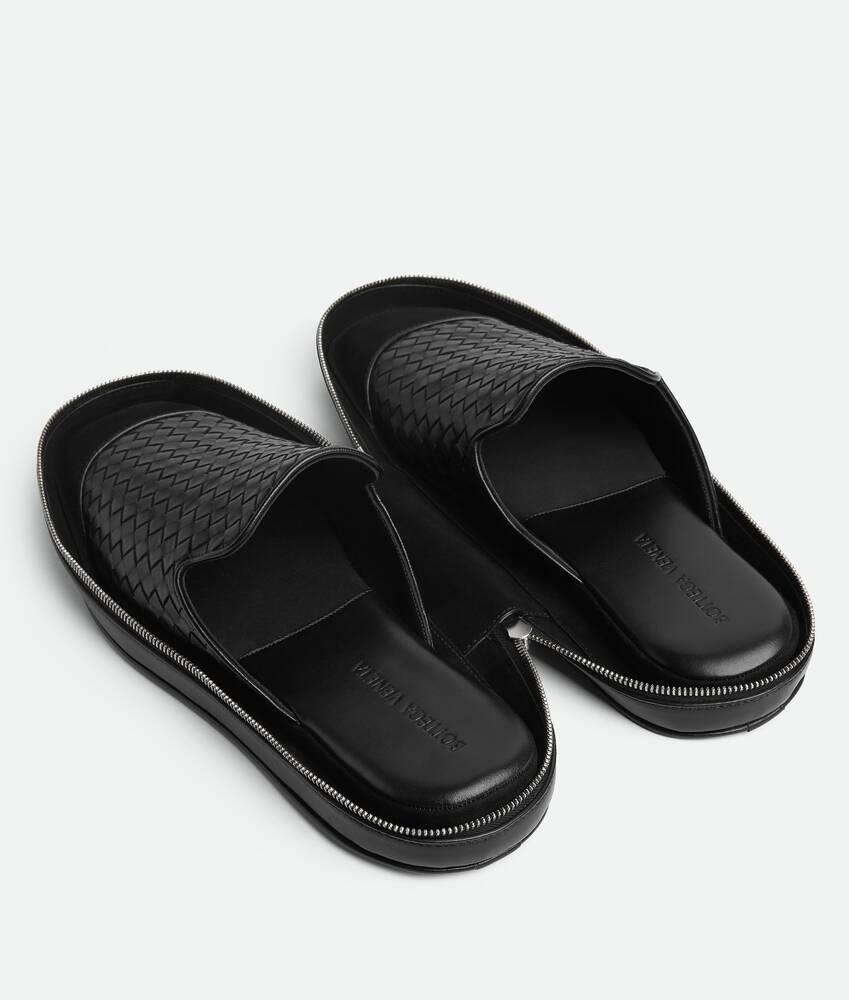 Men's Palazzo Slipper With Travel Case in Black Product Image