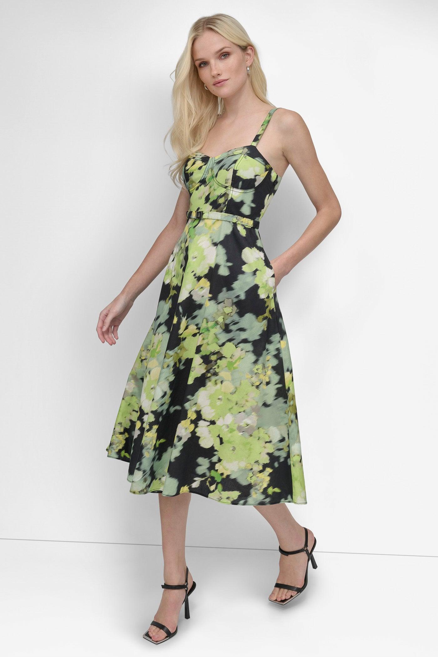 SLEEVELESS STRUCTURED BODICE FIT FLARE Product Image