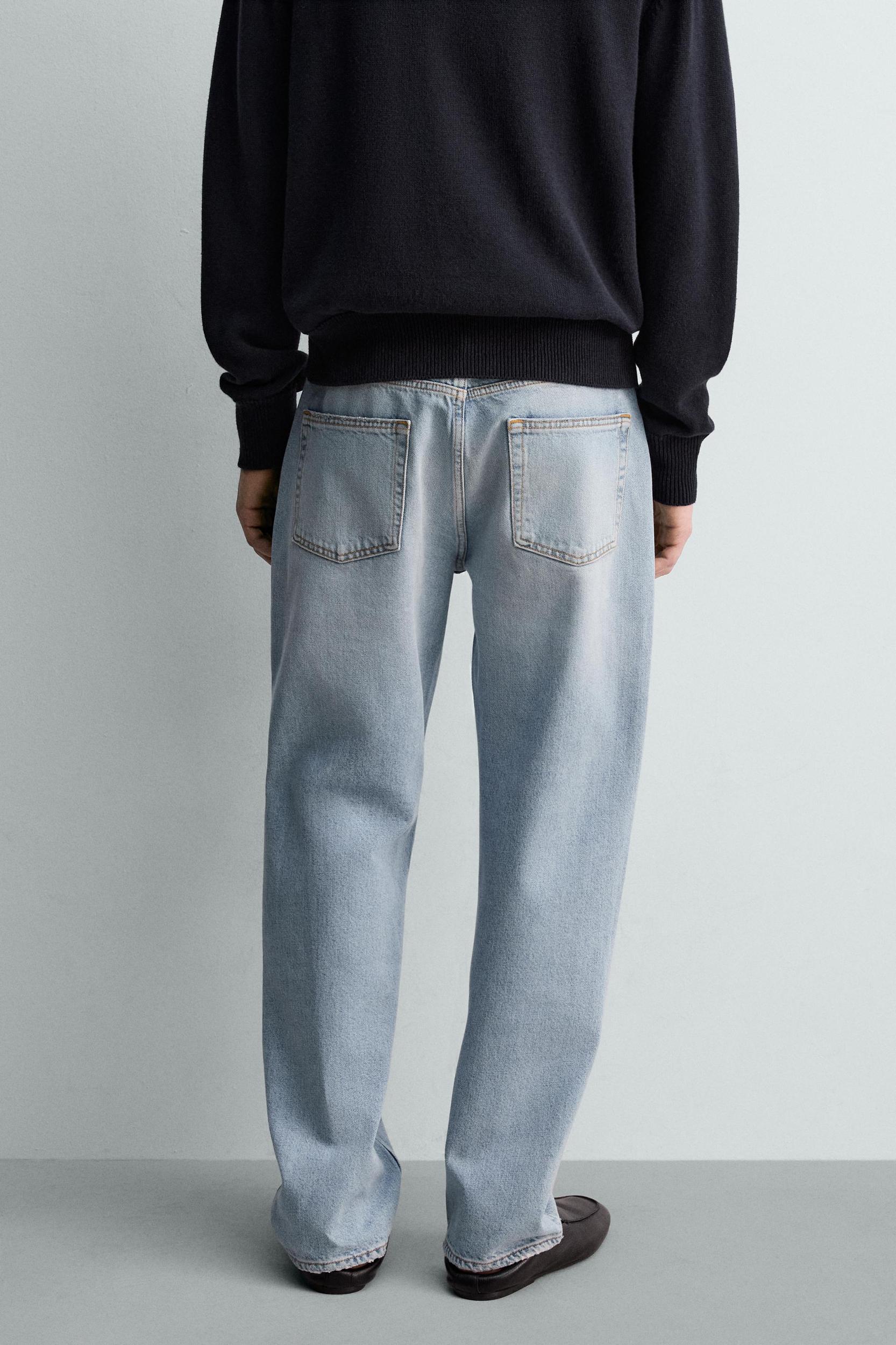 STRAIGHT FIT JEANS Product Image