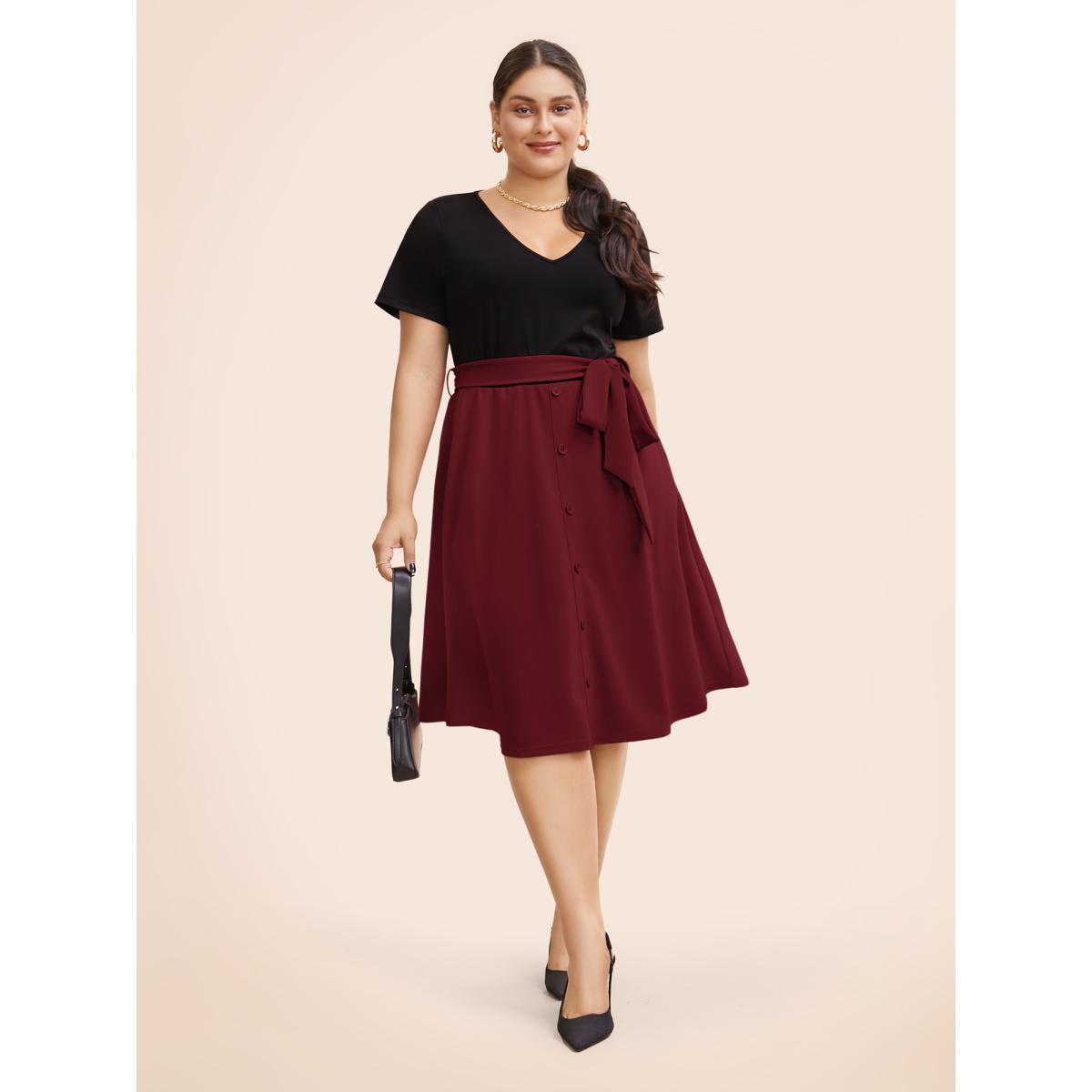 Plus Size Supersoft Essentials Two Tone Pocket Patchwork Belted Dress Burgundy Women Office Plain V-neck Short sleeve Curvy Midi Dress BloomChic 12/L Product Image