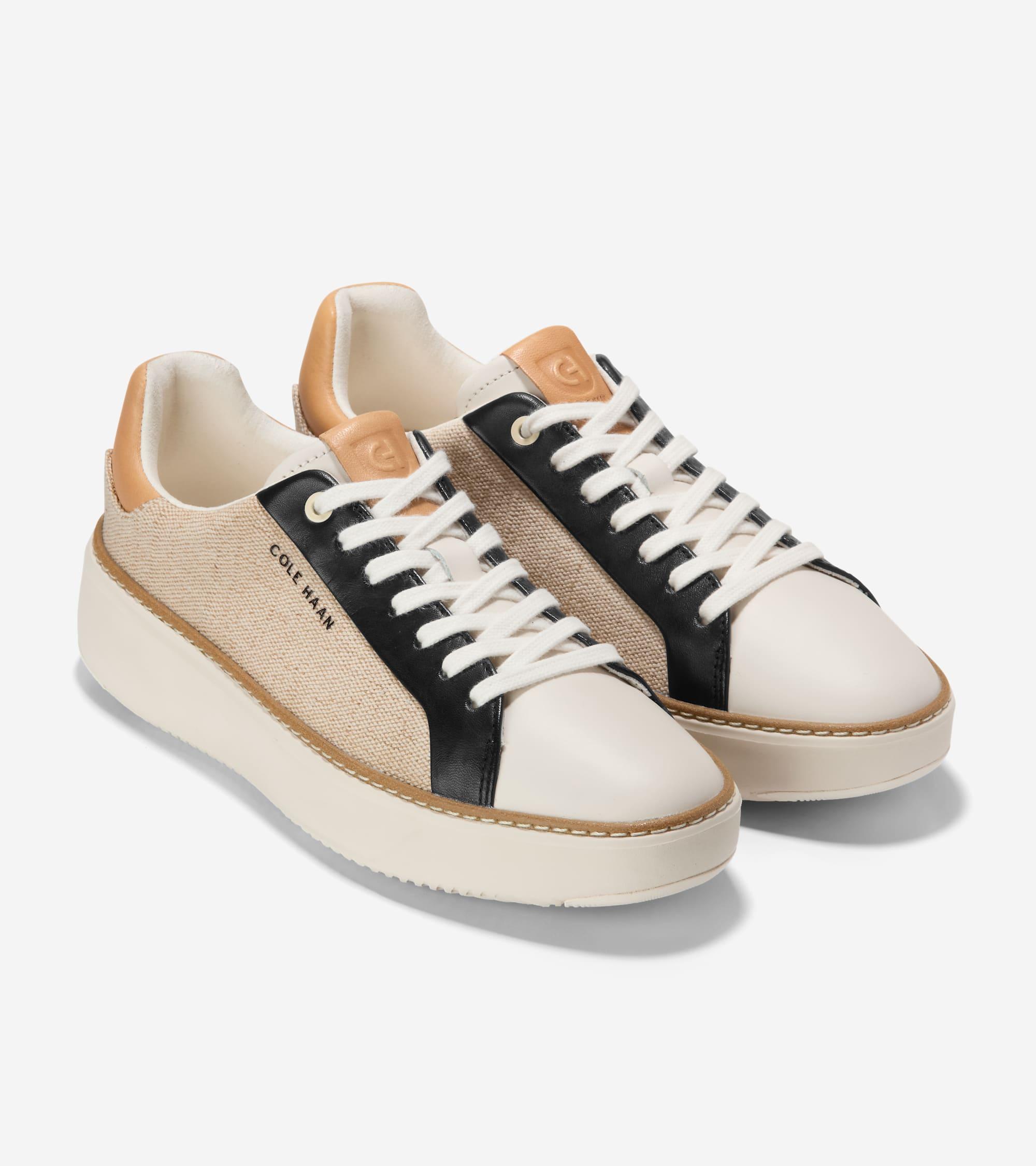 Daniella Chain Wallet Product Image