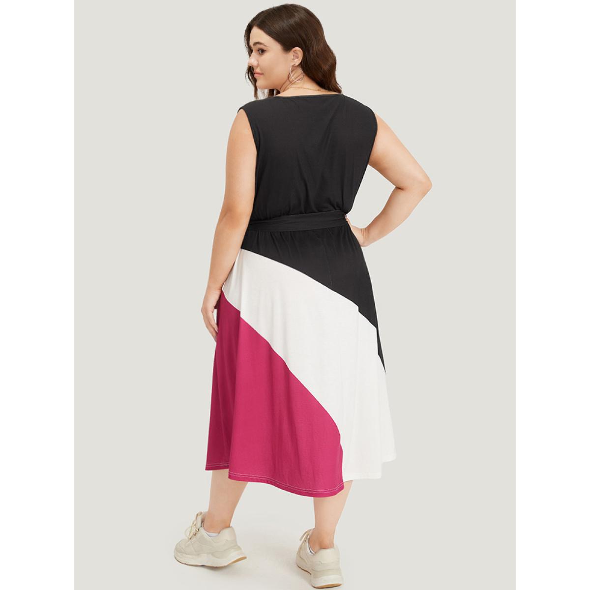 Plus Size Colorblock Contrast Pocket Belted Tank Dress Black Women Casual Plain V-neck Sleeveless Curvy Midi Dress BloomChic 30/6X Product Image