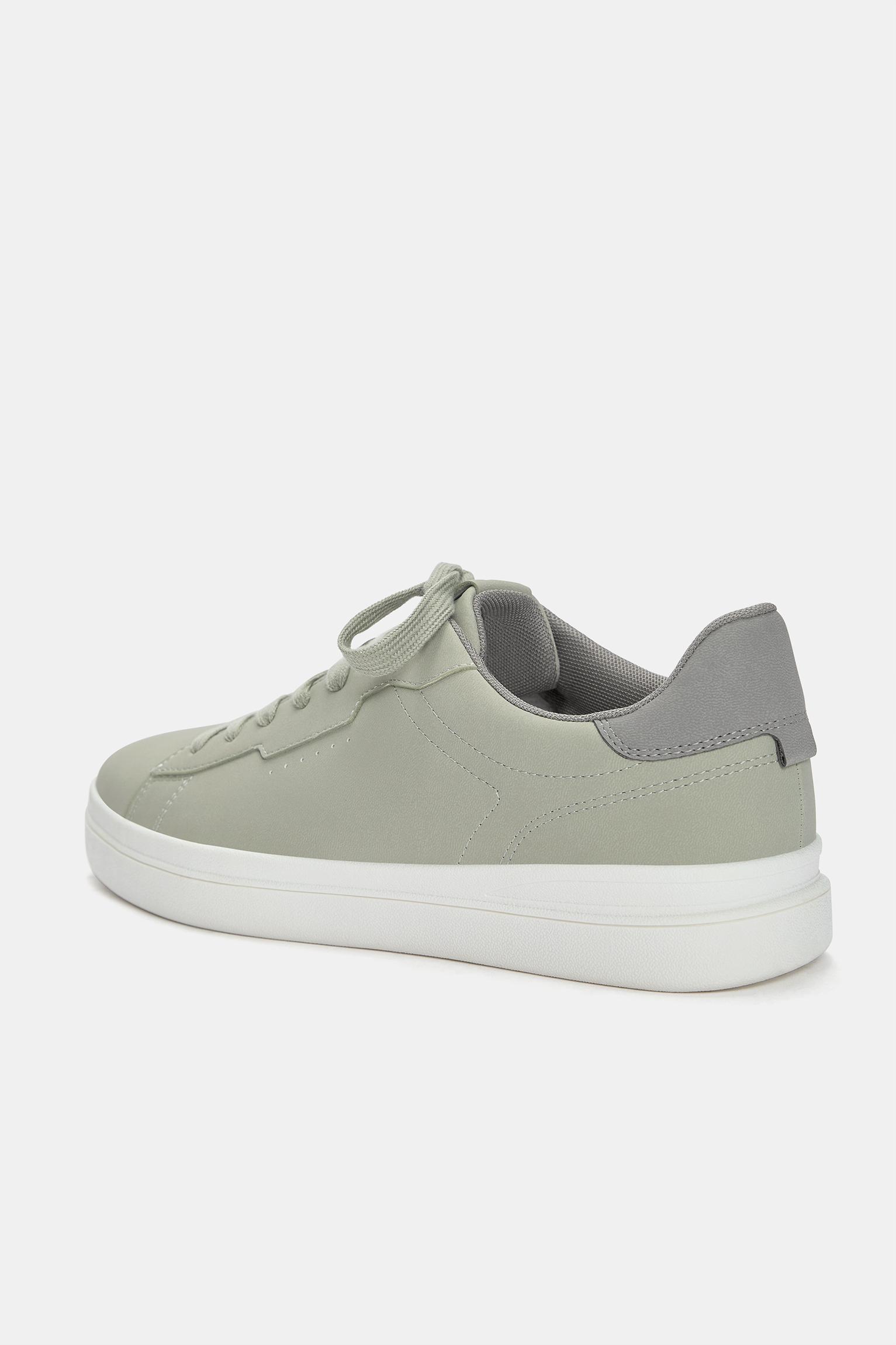 Chunky casual sneakers Product Image