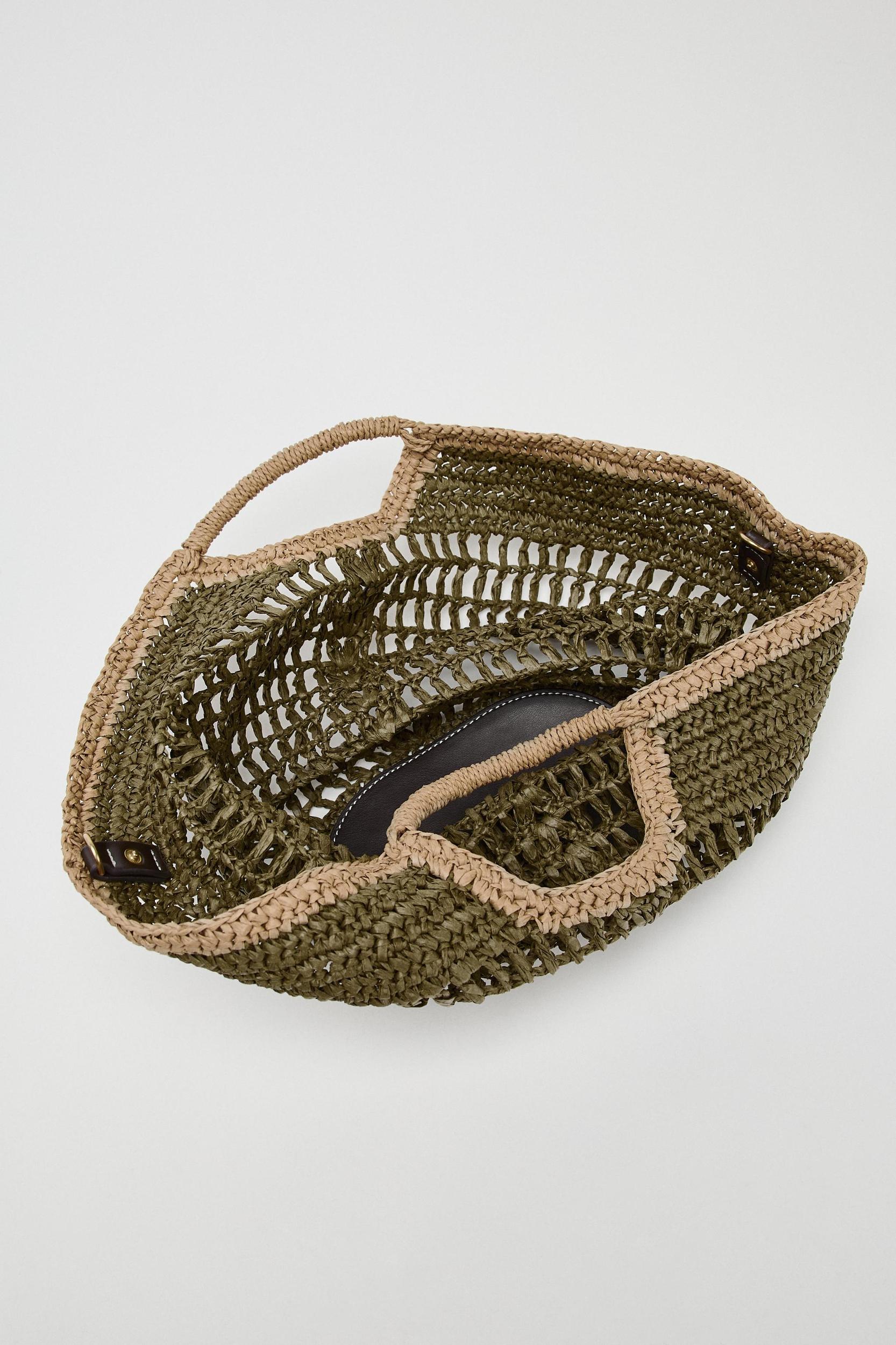 WOVEN BASKET BAG Product Image
