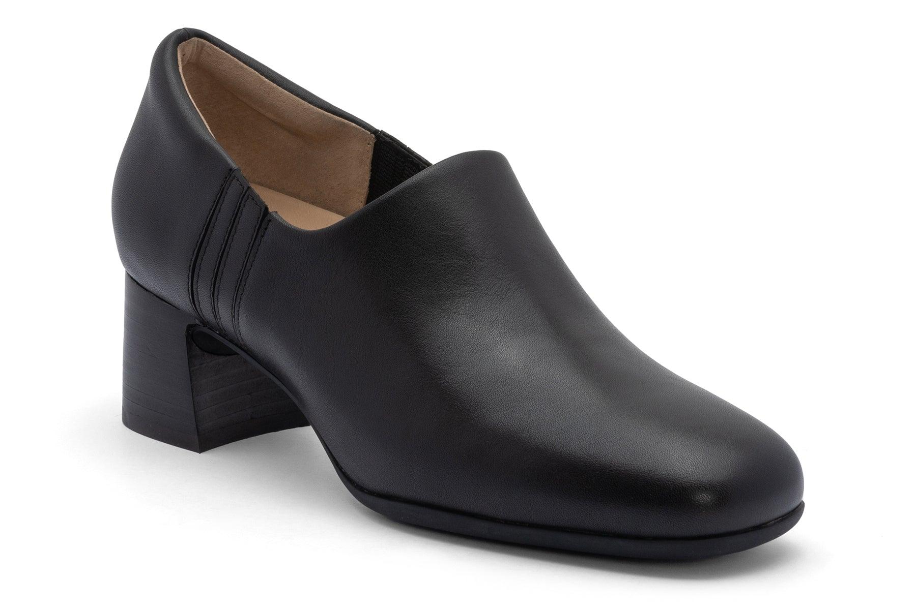 Avenue Slip On Female Product Image