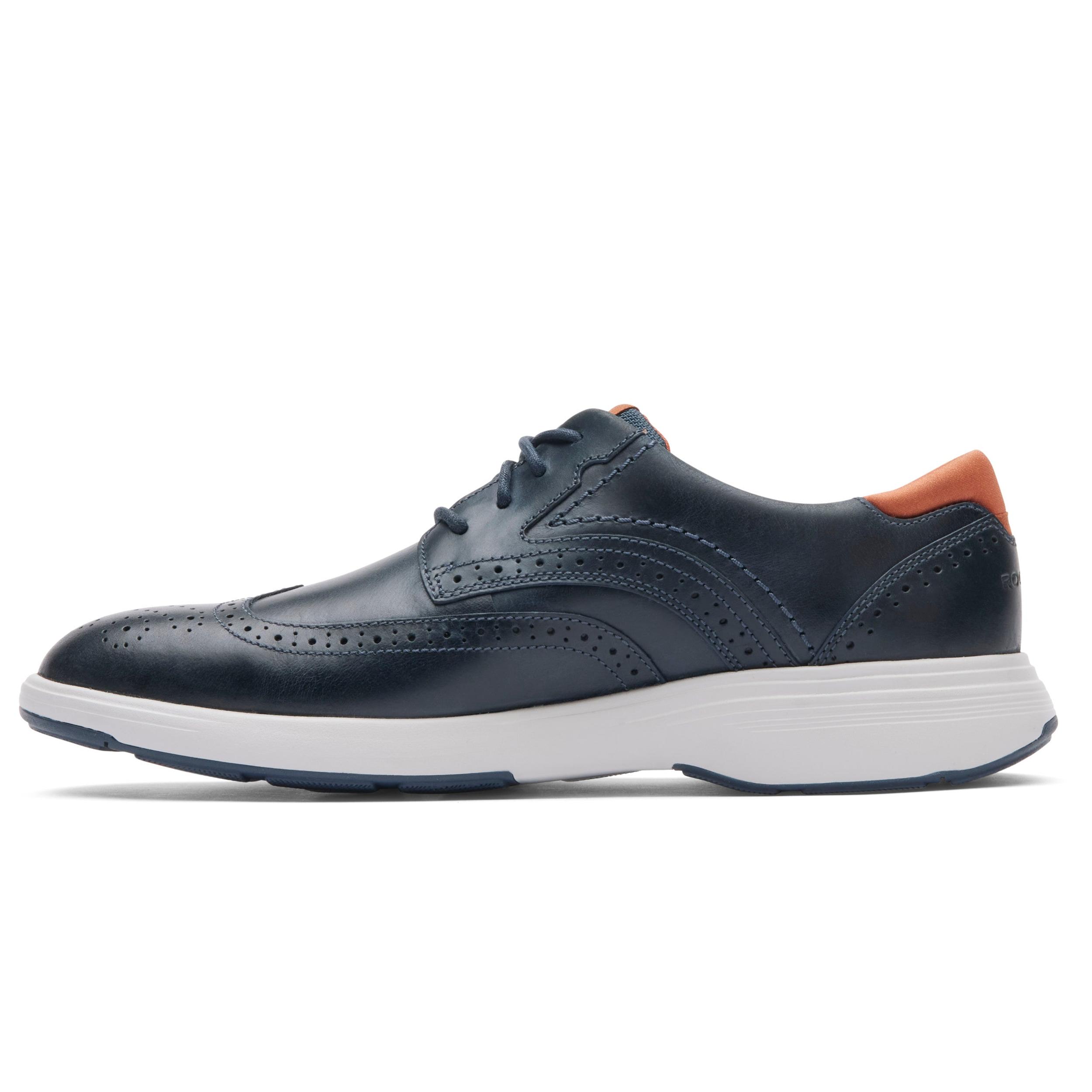 Men's Noah Wing Tip Walking Shoe Product Image