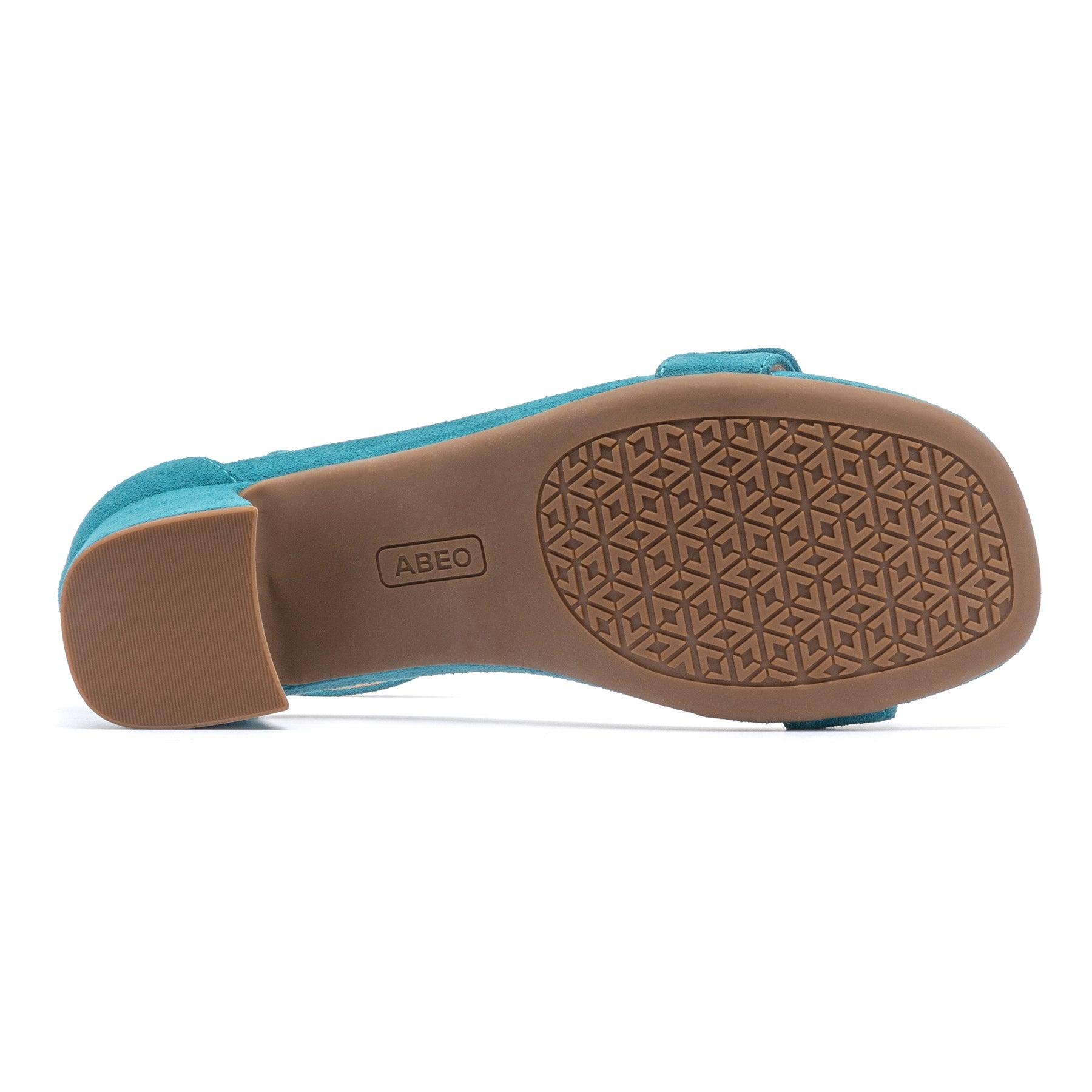 Avenue Strap Metatarsal Female Product Image