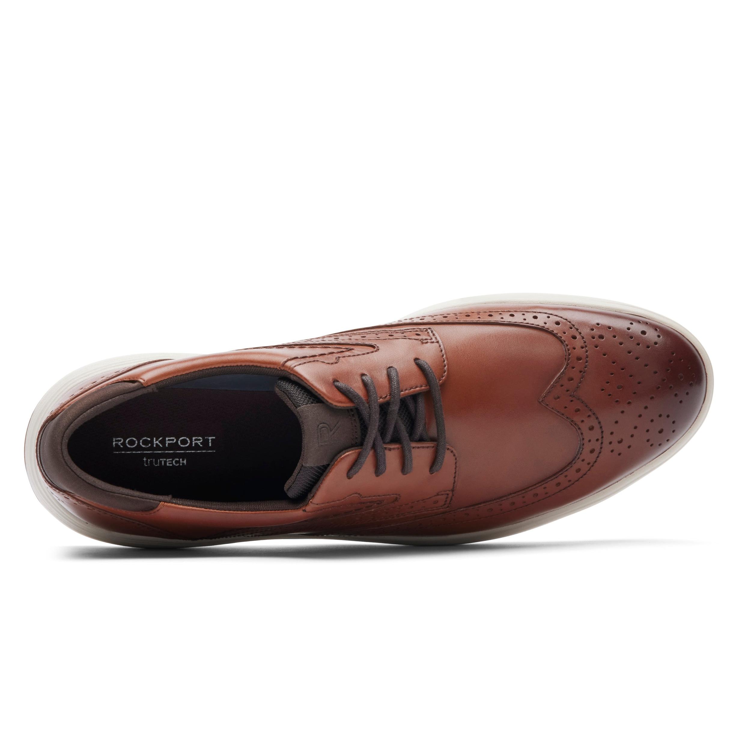 Men's Noah Wing Tip Walking Shoe Product Image