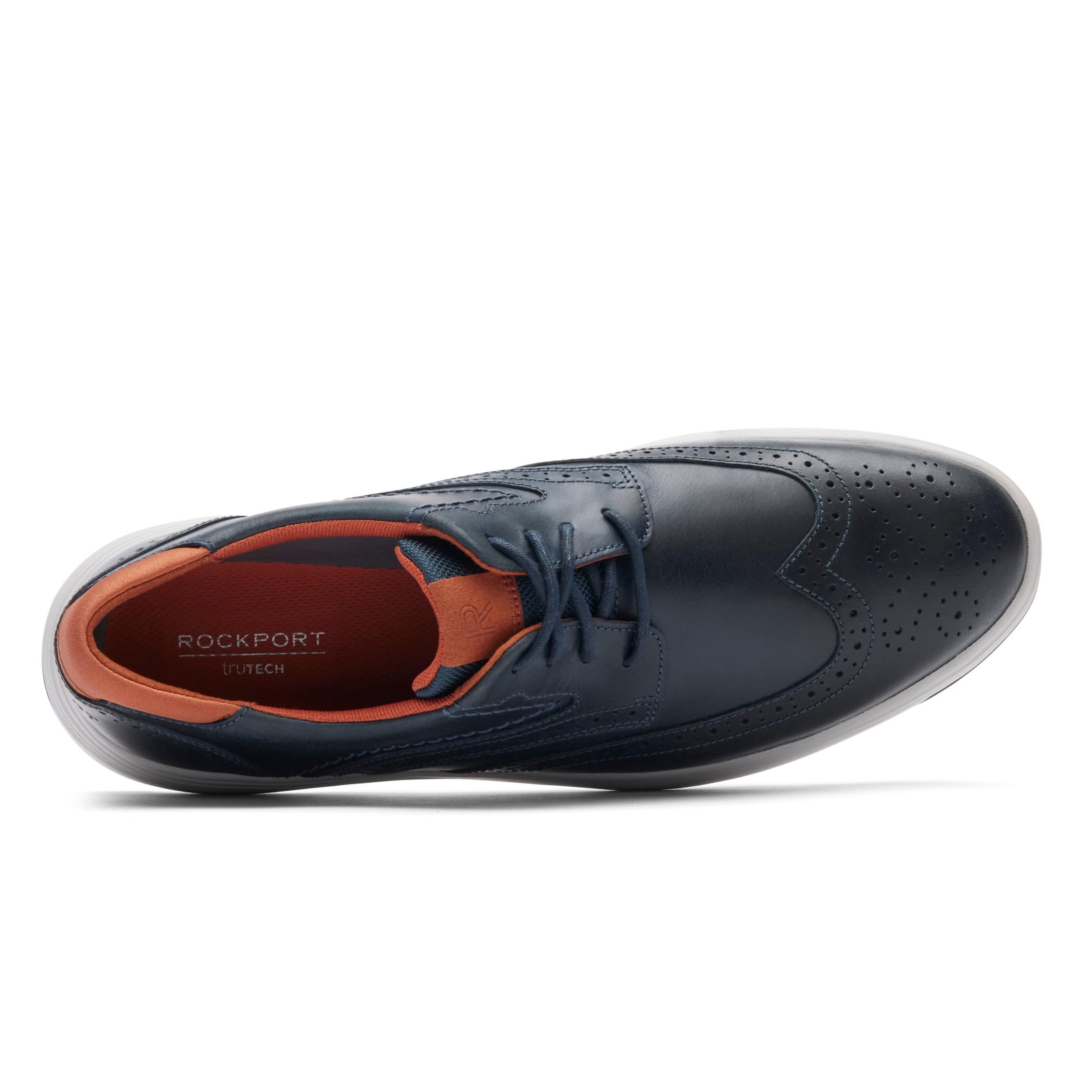 Men's Noah Wing Tip Walking Shoe Product Image