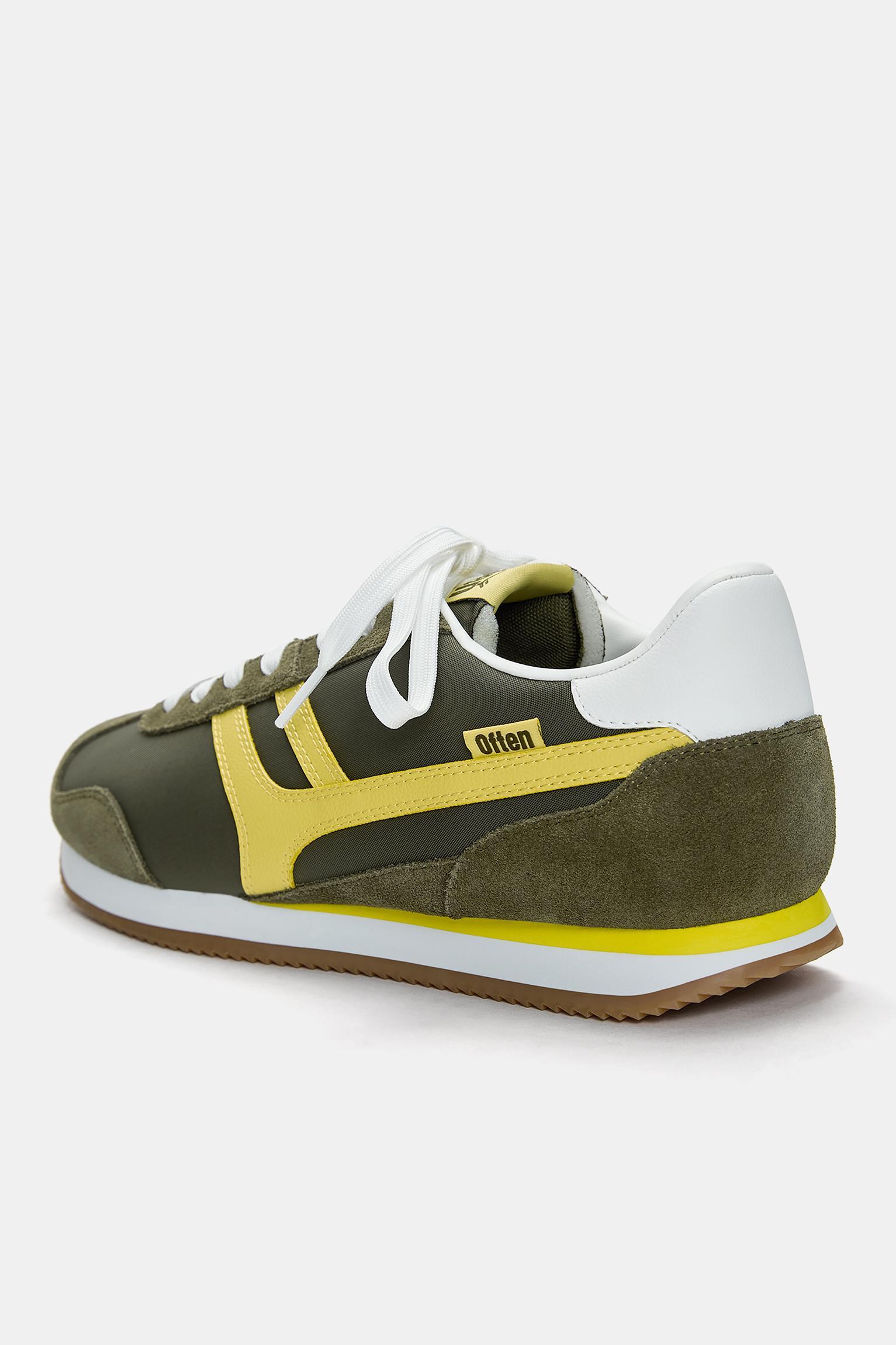 Retro sneakers Product Image