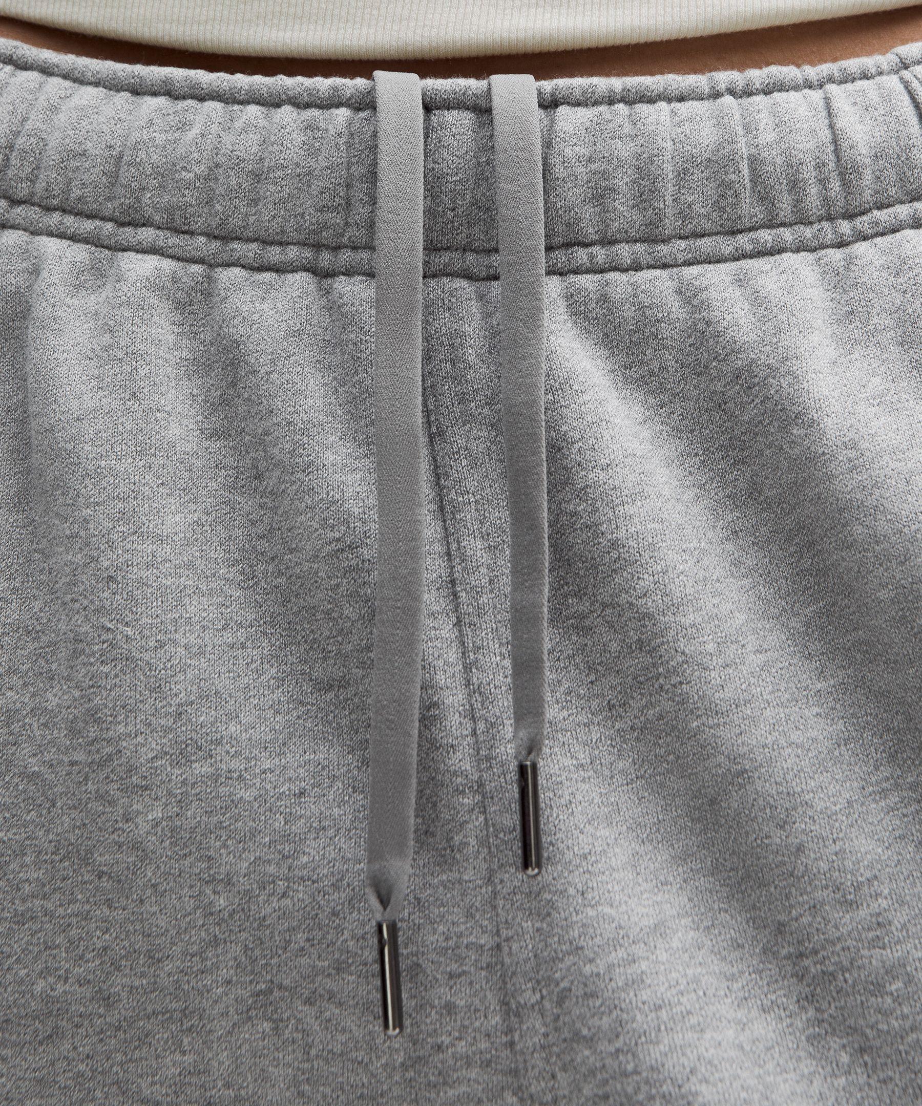 Scuba Mid-Rise Oversized Cargo Jogger *Regular Product Image