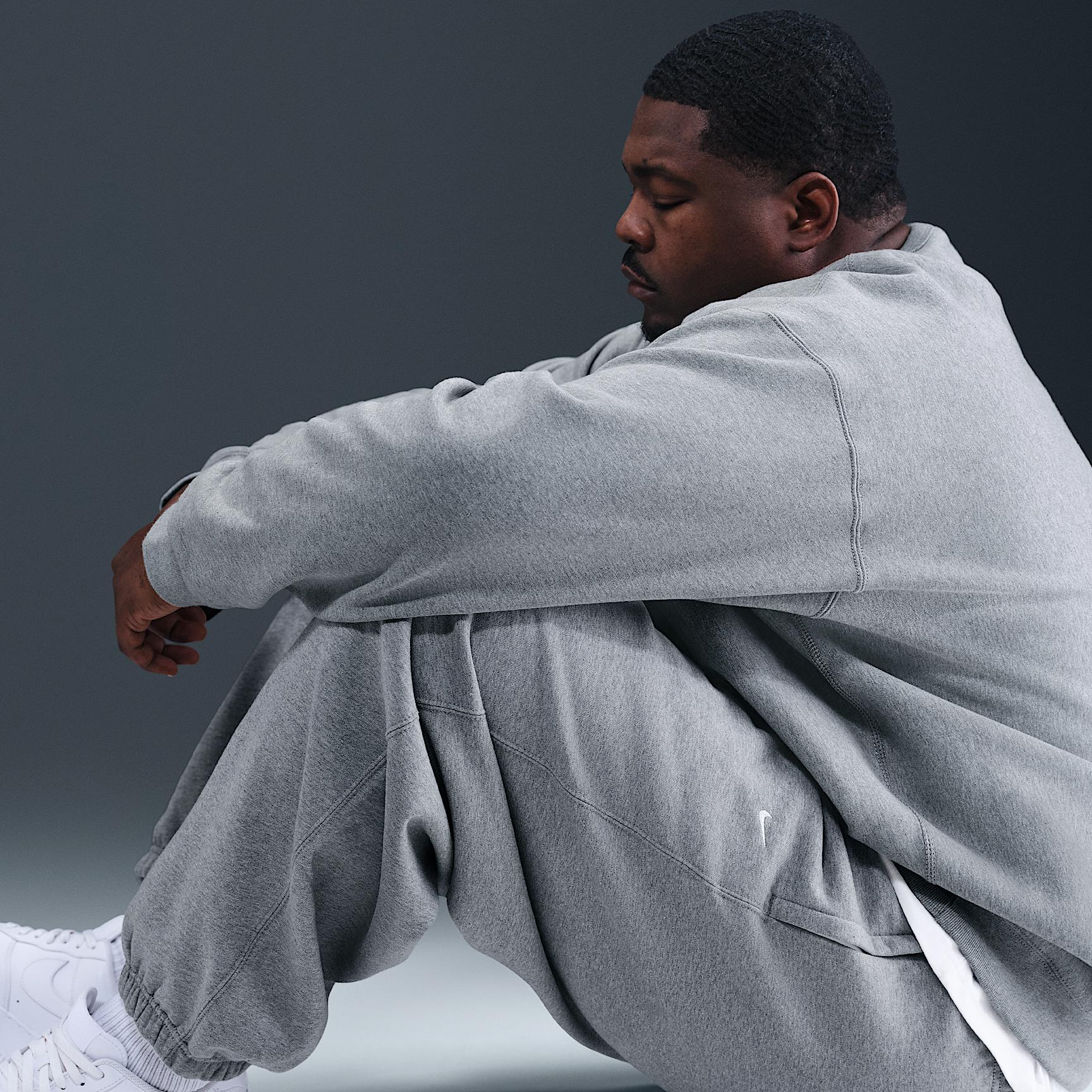 Nike Mens Solo Swoosh Cuffed Fleece Pants | HV1088-063 Product Image