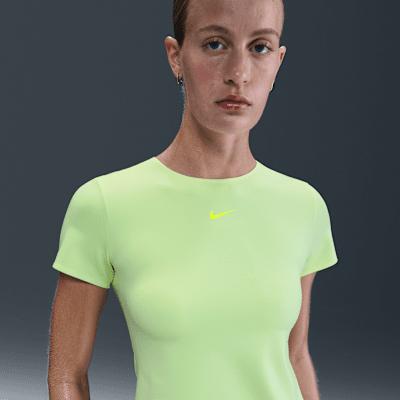 Nike Womens Form Short-Sleeve Top | HQ8079-633 Product Image