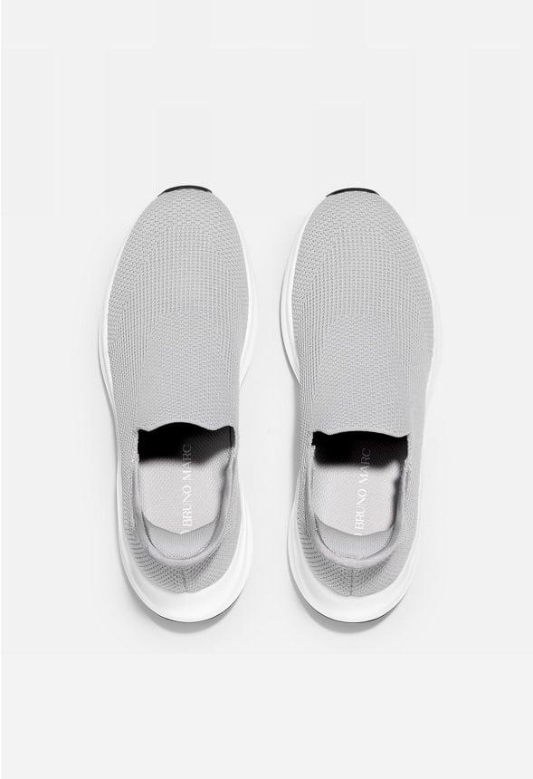 Men's Comfortable Slip-On Knit Walking Shoes Product Image
