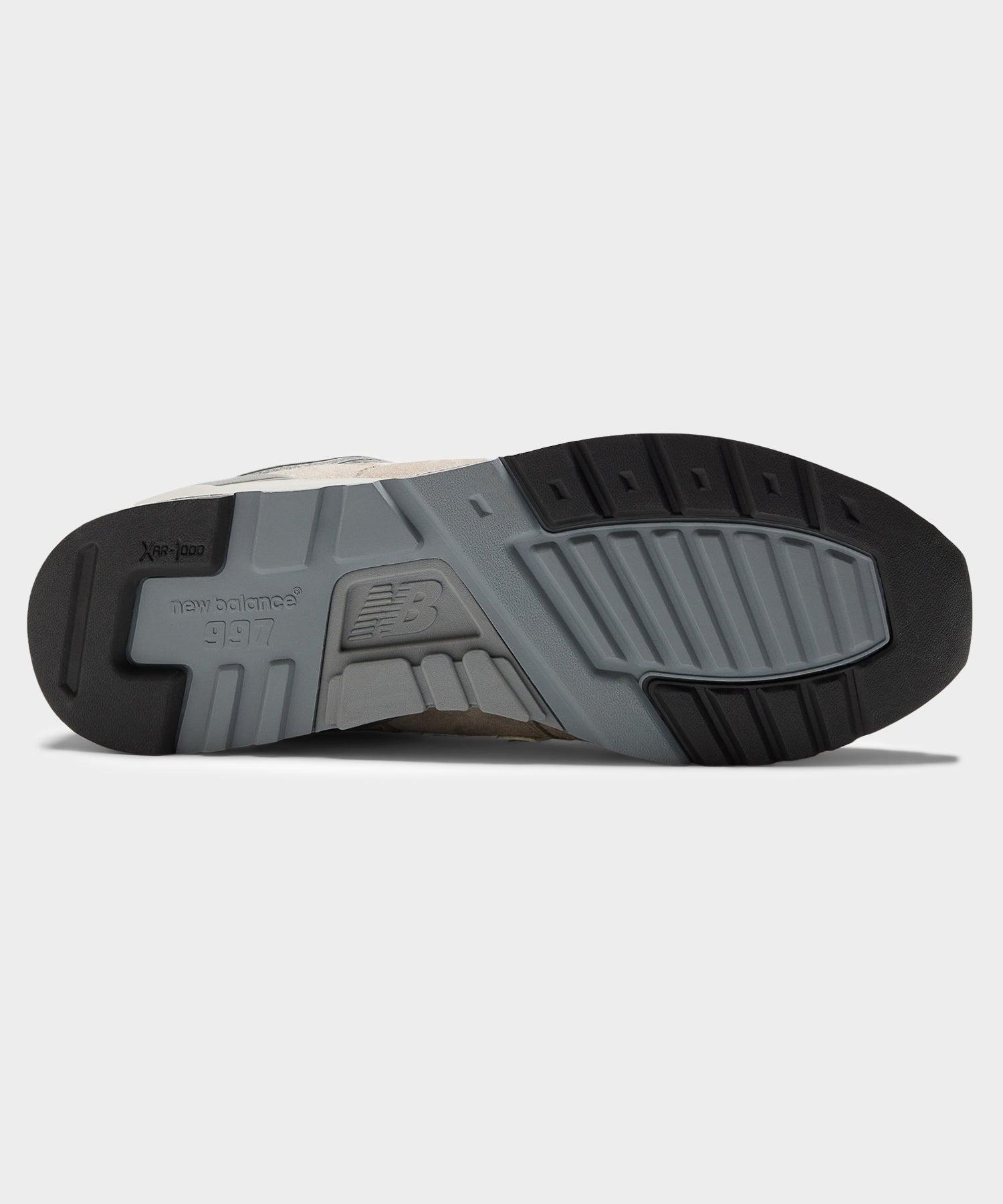 New Balance Made in USA 997 Sneaker Product Image