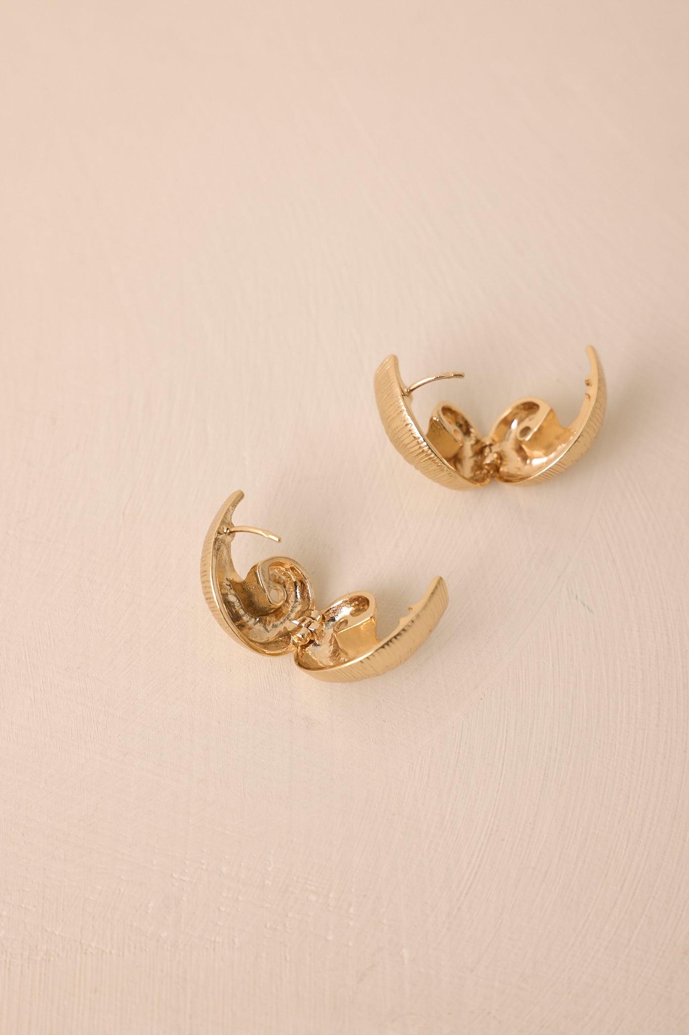 To The Sea And Back Gold Spiral Seashell Earrings Product Image