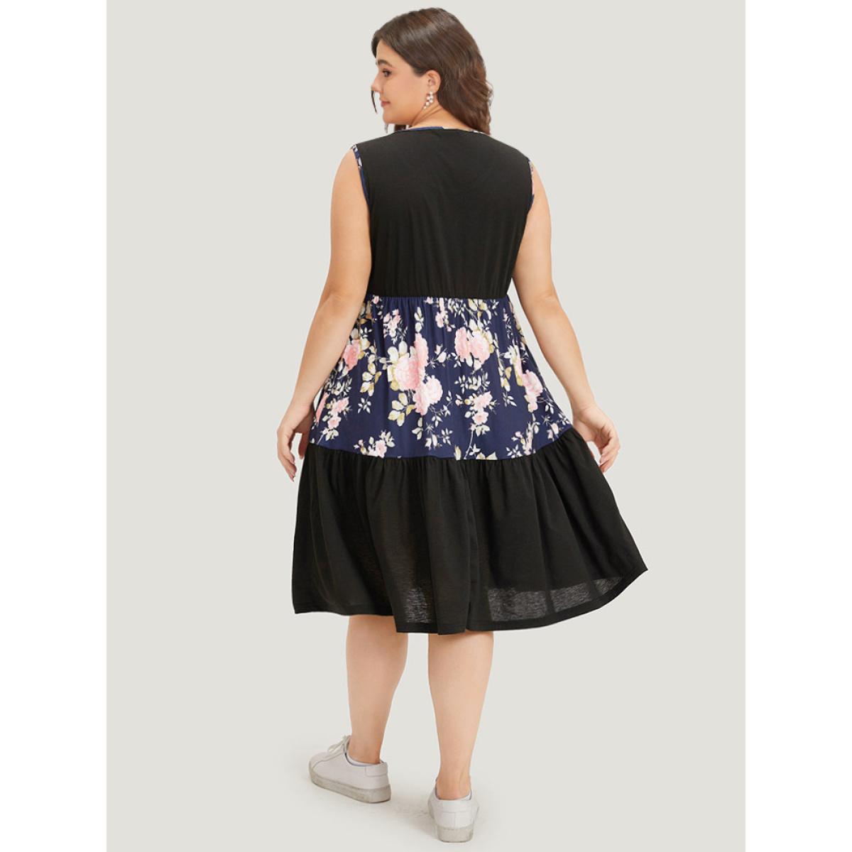 Plus Size Supersoft Essentials Floral Print Patchwork Pocket Tank Dress Black Women Casual Plain Round Neck Sleeveless Curvy Midi Dress BloomChic 26/4X Product Image
