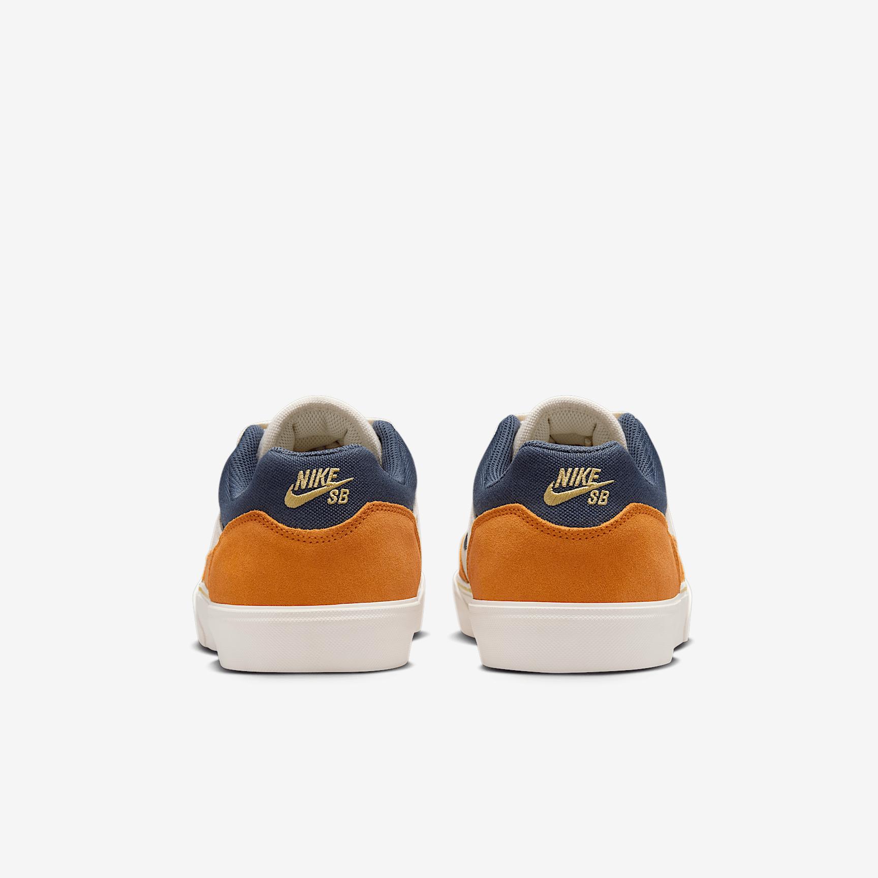Mens Nike SB Malor Shoes | FV6064-103 Product Image