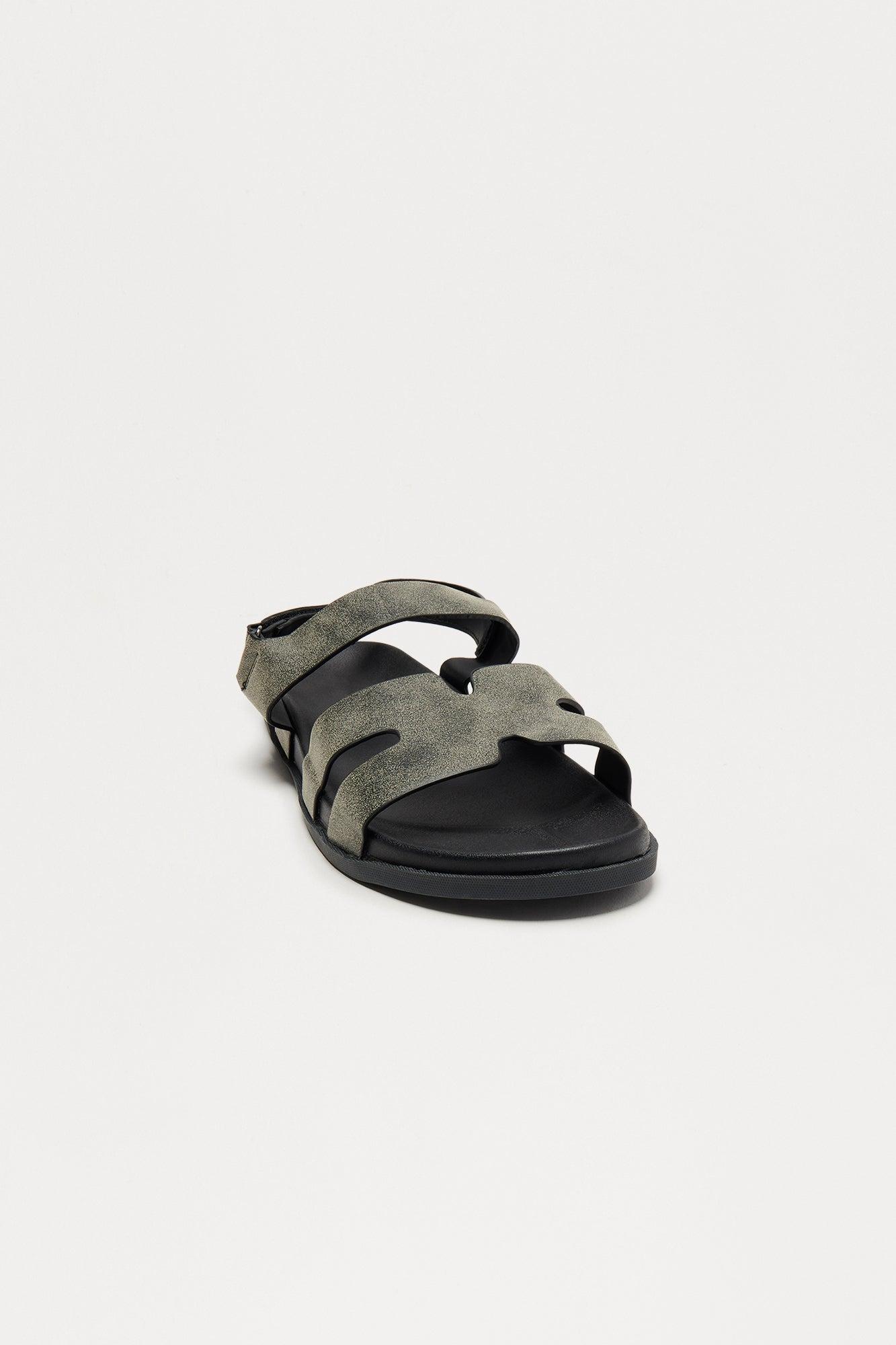 Prodigy Sandal - Black Product Image