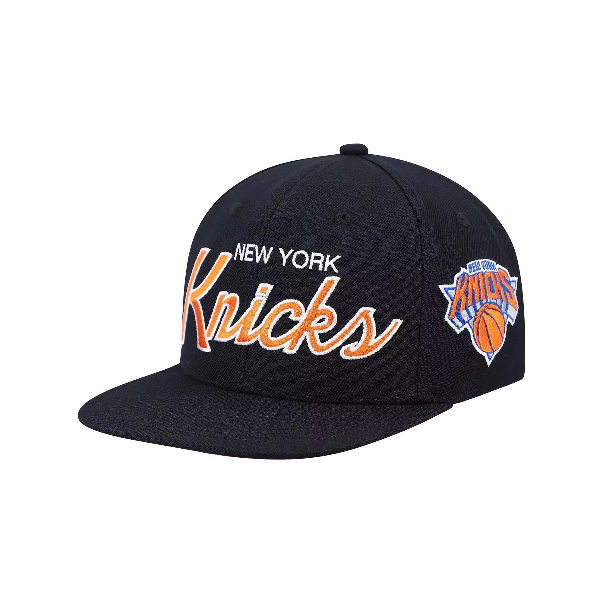 Men's Mitchell & Ness Black New York Knicks Hardwood Classics Script 2.0 Snapback Hat Product Image