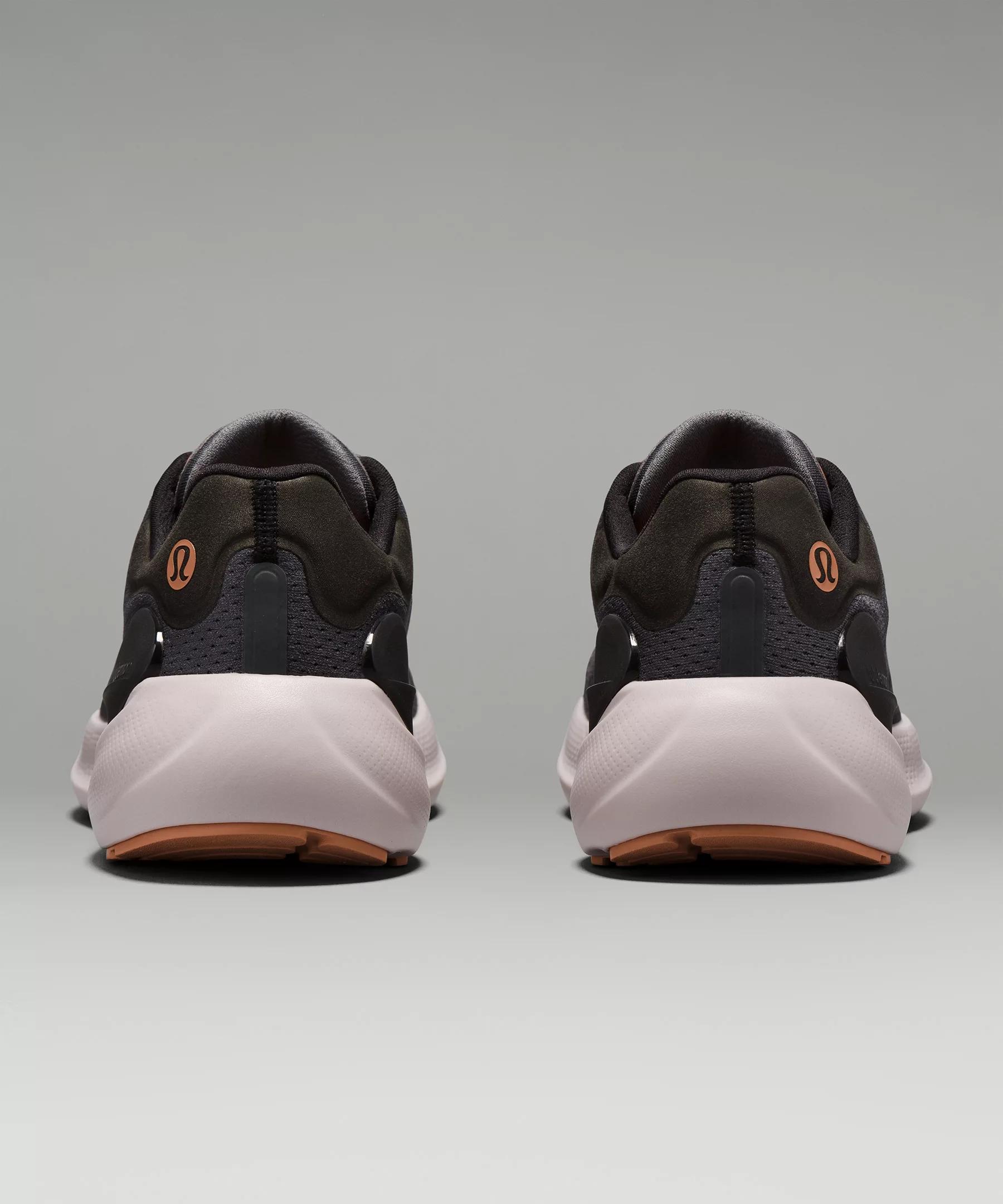 Men's Beyondfeel Running Shoe Product Image