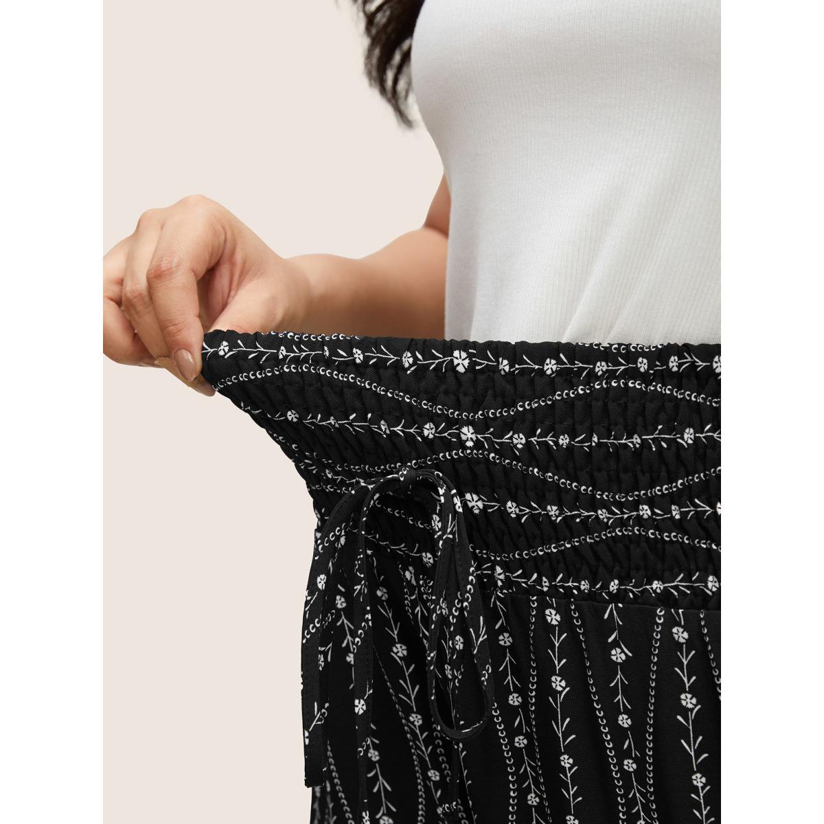 Plus Size Ditsy Floral Shirred Ties High Rise Harem Pants Women BlackFlower Resort Harem High Rise Vacation Pants BloomChic 30/6X Product Image