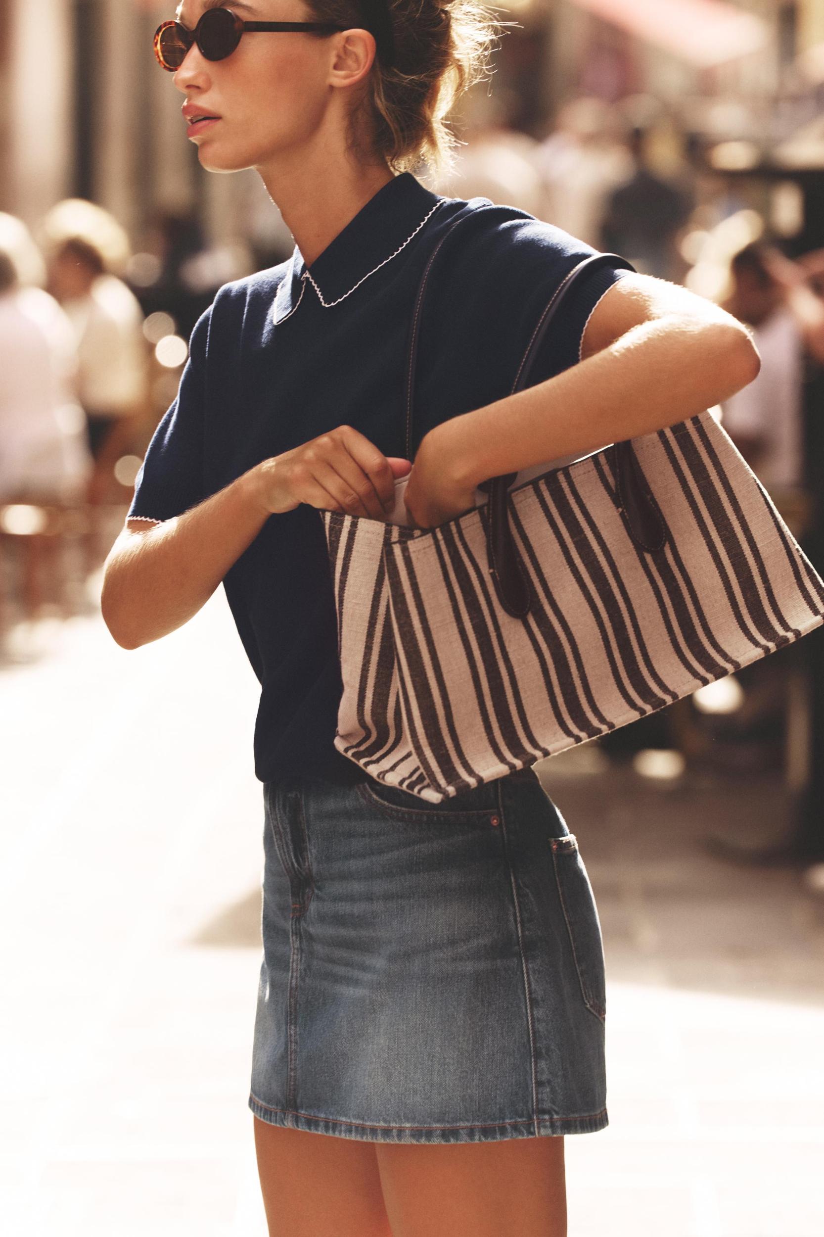 STRIPED CANVAS SHOPPER Product Image