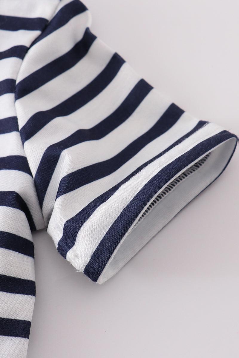 Camouflage print shorts Product Image